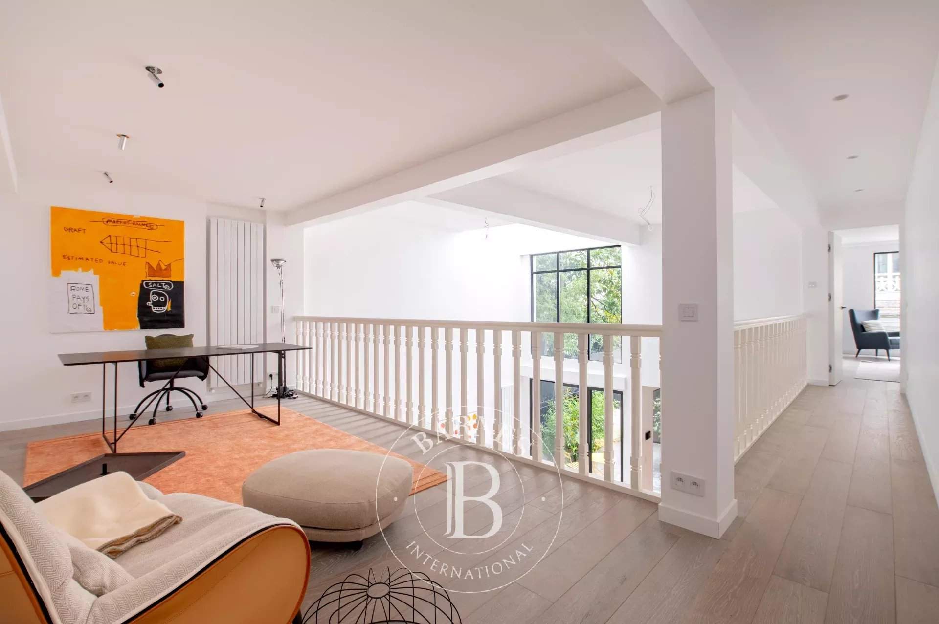 Paris  - House 4 Bedrooms - picture 7