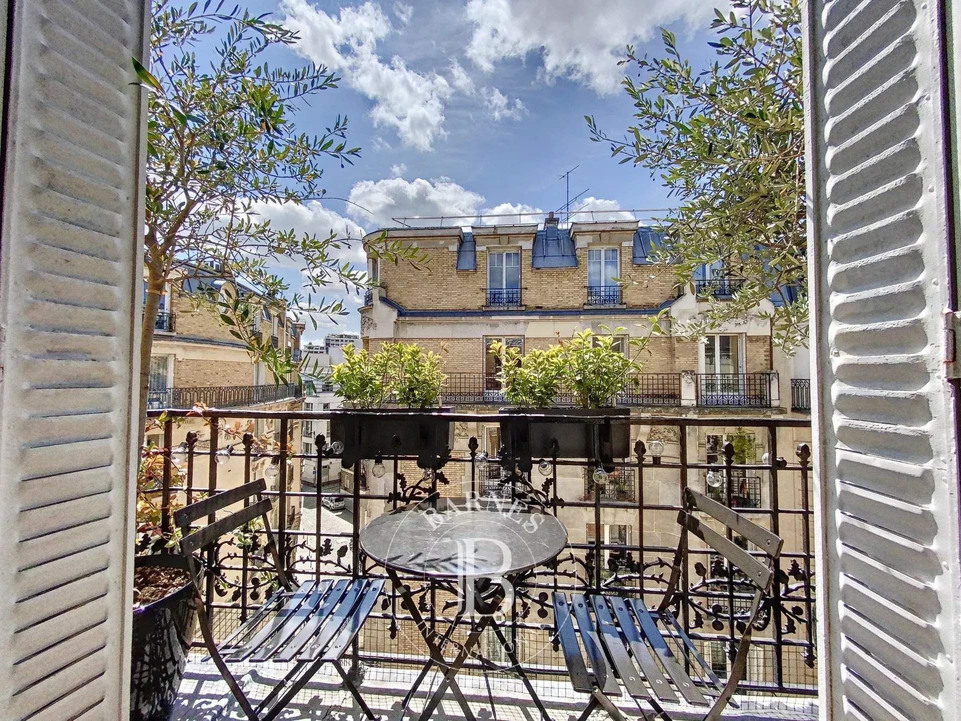 Paris  - Apartment 2 Bedrooms - picture 1