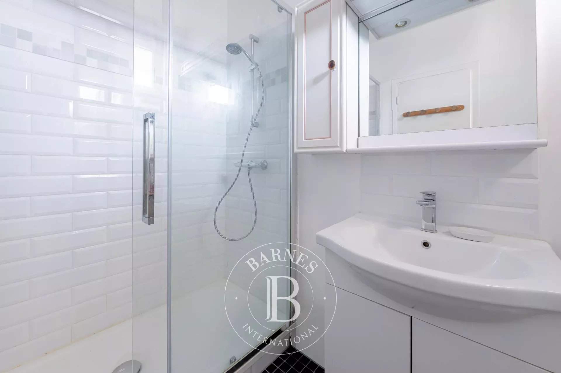 Paris  - Appartement 2 Pi&egrave;ces, 1 Chambre - picture 9