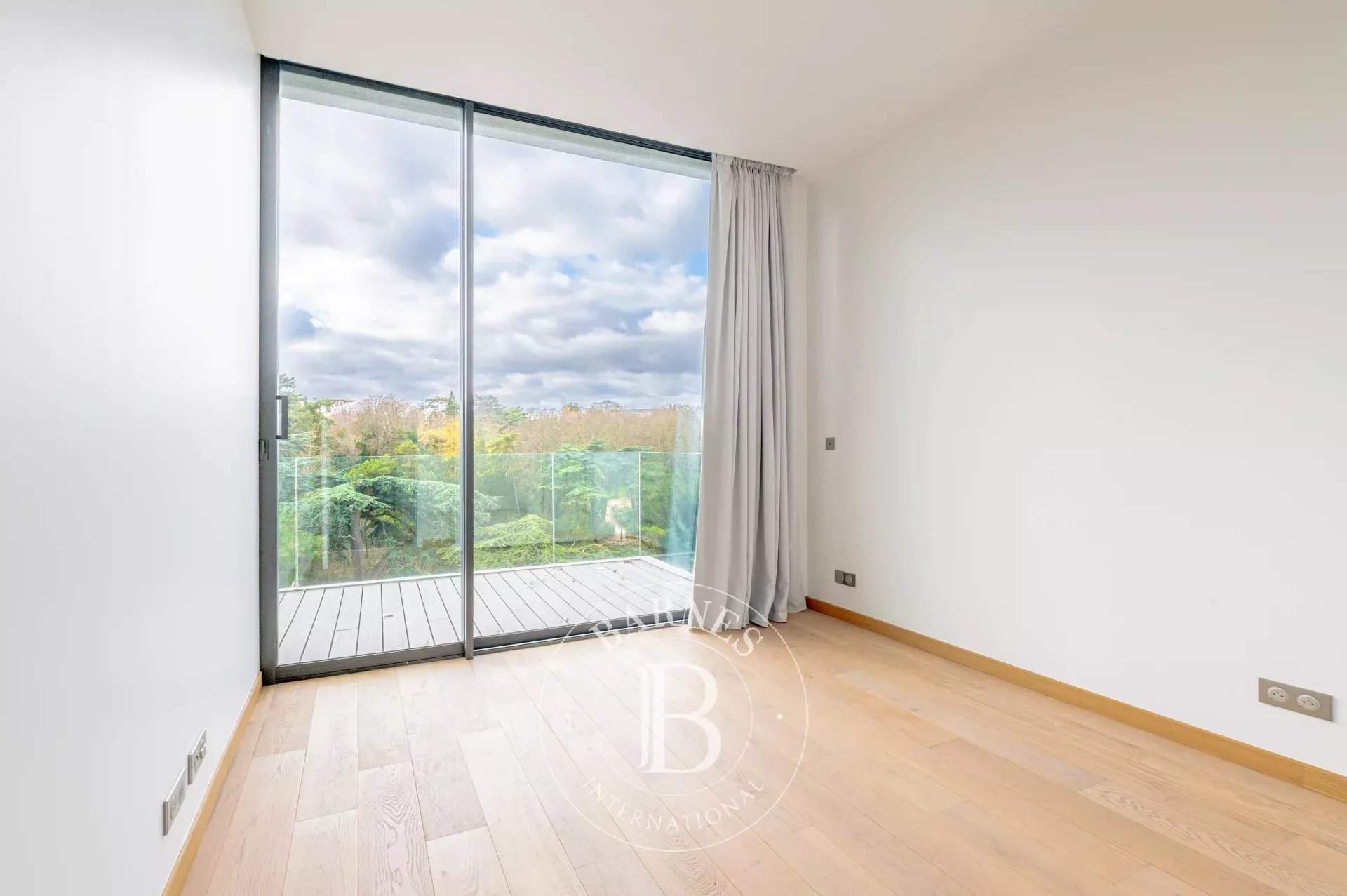 Paris  - Appartement 5 Pi&egrave;ces 3 Chambres - picture 11