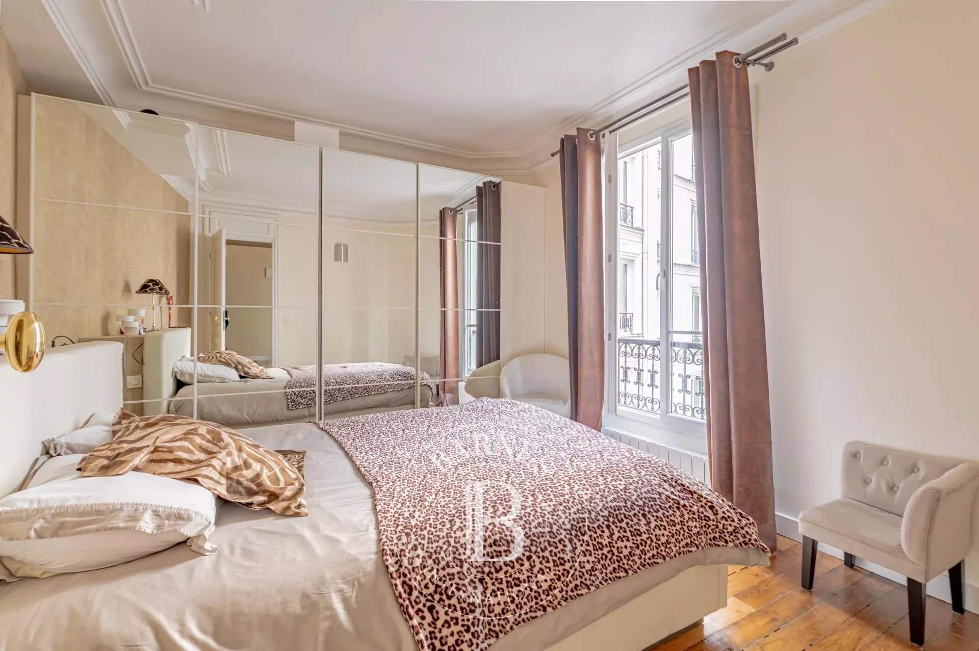 Paris  - Apartment 4 Bedrooms - picture 10