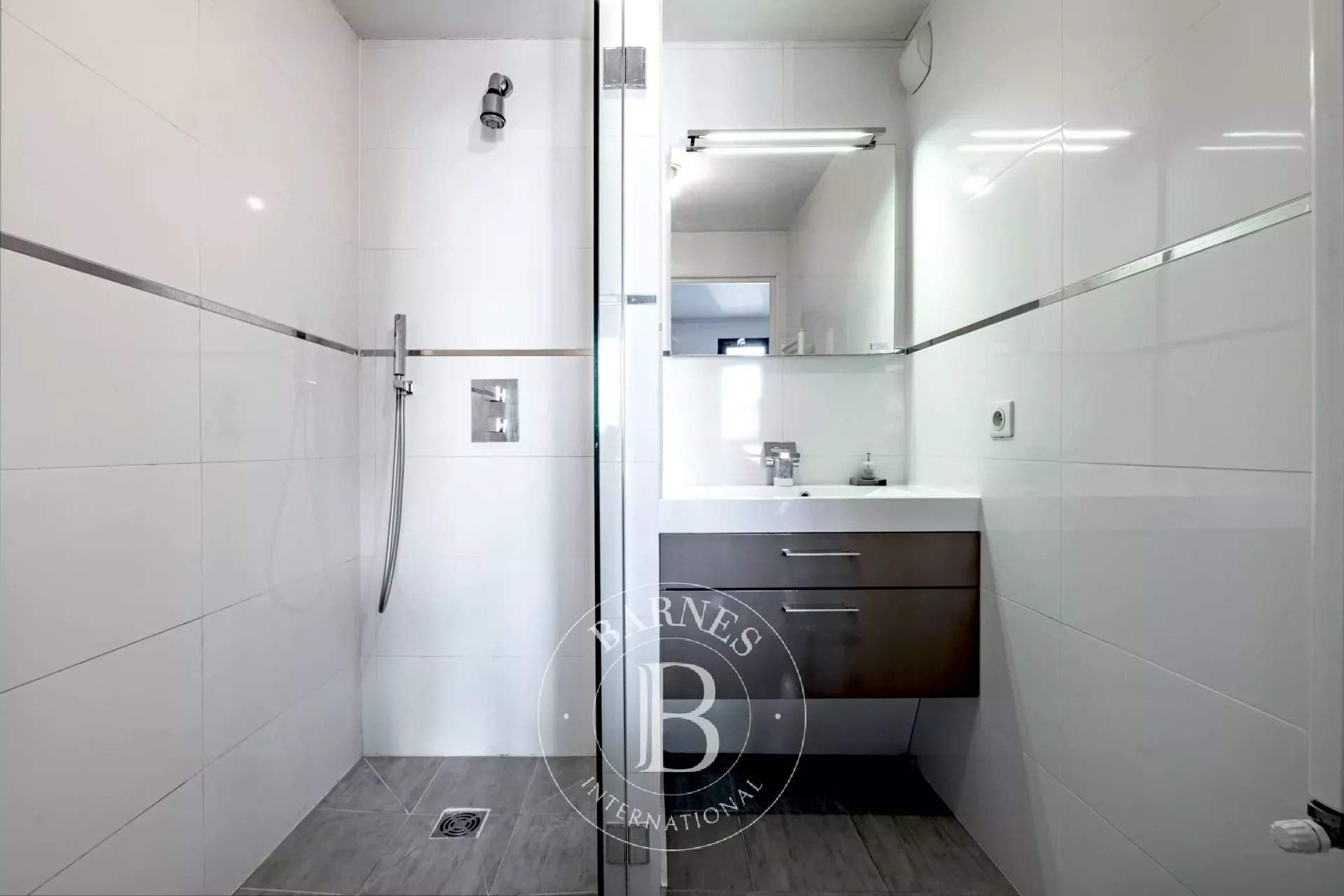 Paris  - Apartment 3 Bedrooms - picture 14