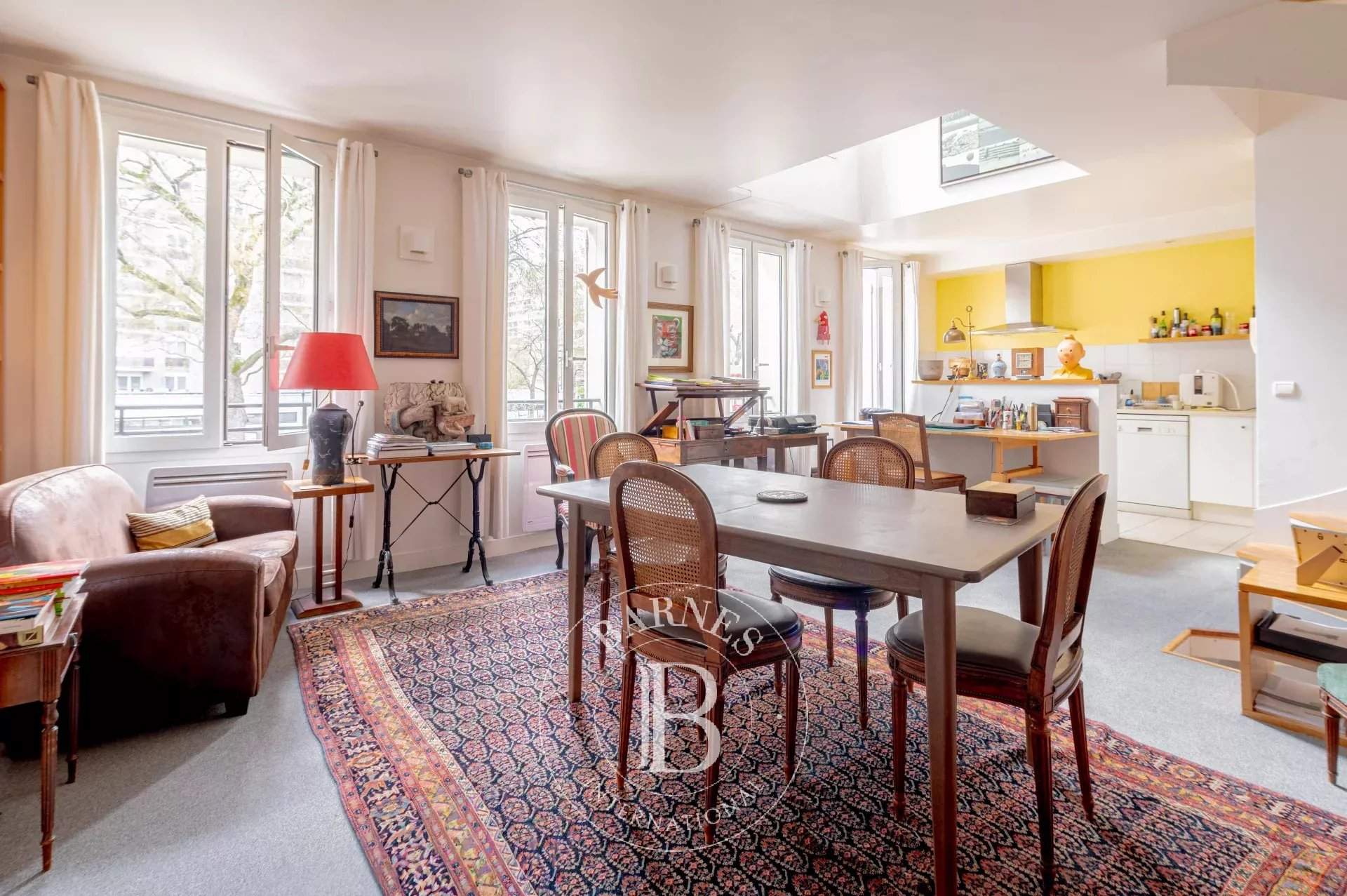 Paris  - House 3 Bedrooms - picture 1