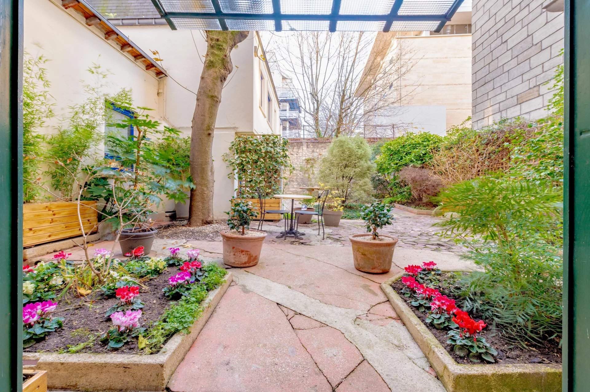 Paris  - Appartement 5 Pi&egrave;ces 2 Chambres - picture 4