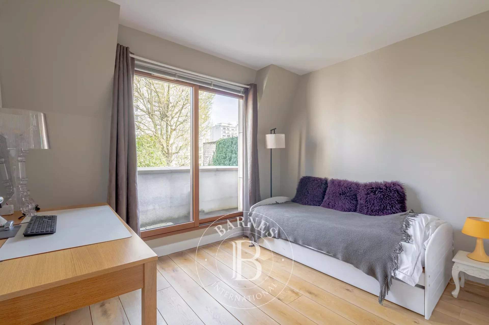 Paris  - Apartment 4 Bedrooms - picture 8