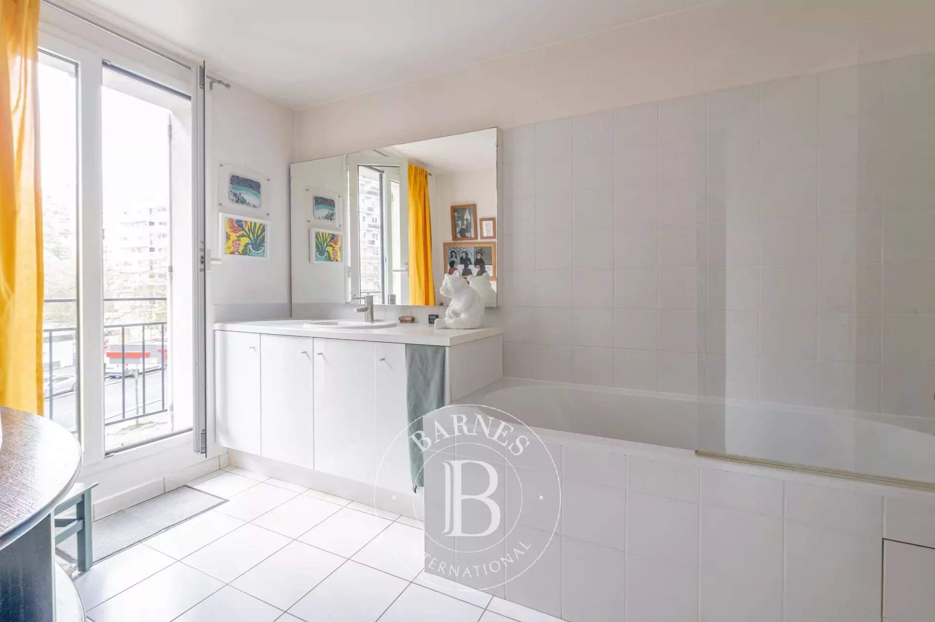 Paris  - House 3 Bedrooms - picture 14