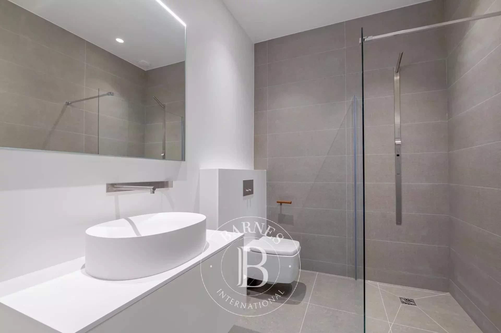 Paris  - House 4 Bedrooms - picture 13