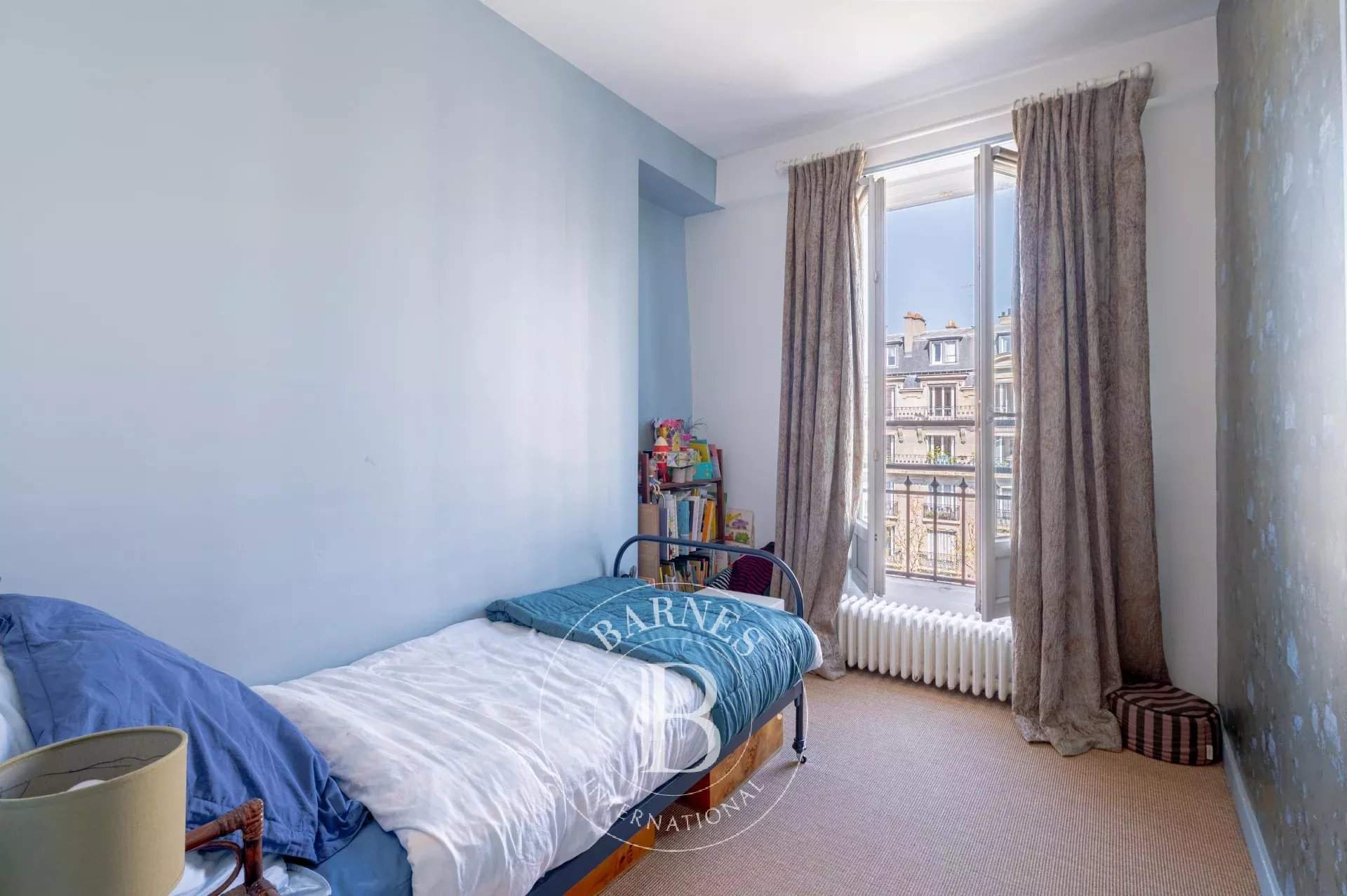 Paris  - Apartment 3 Bedrooms - picture 13