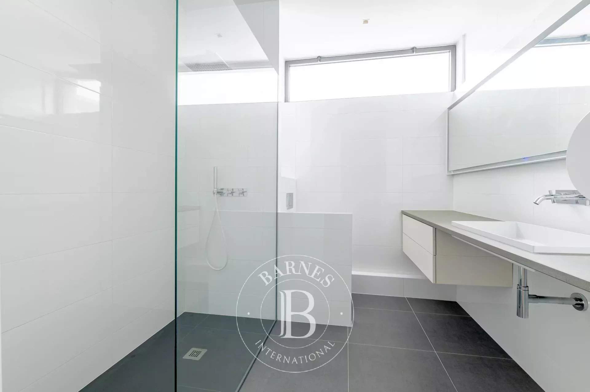 Paris  - Appartement 5 Pi&egrave;ces 3 Chambres - picture 14