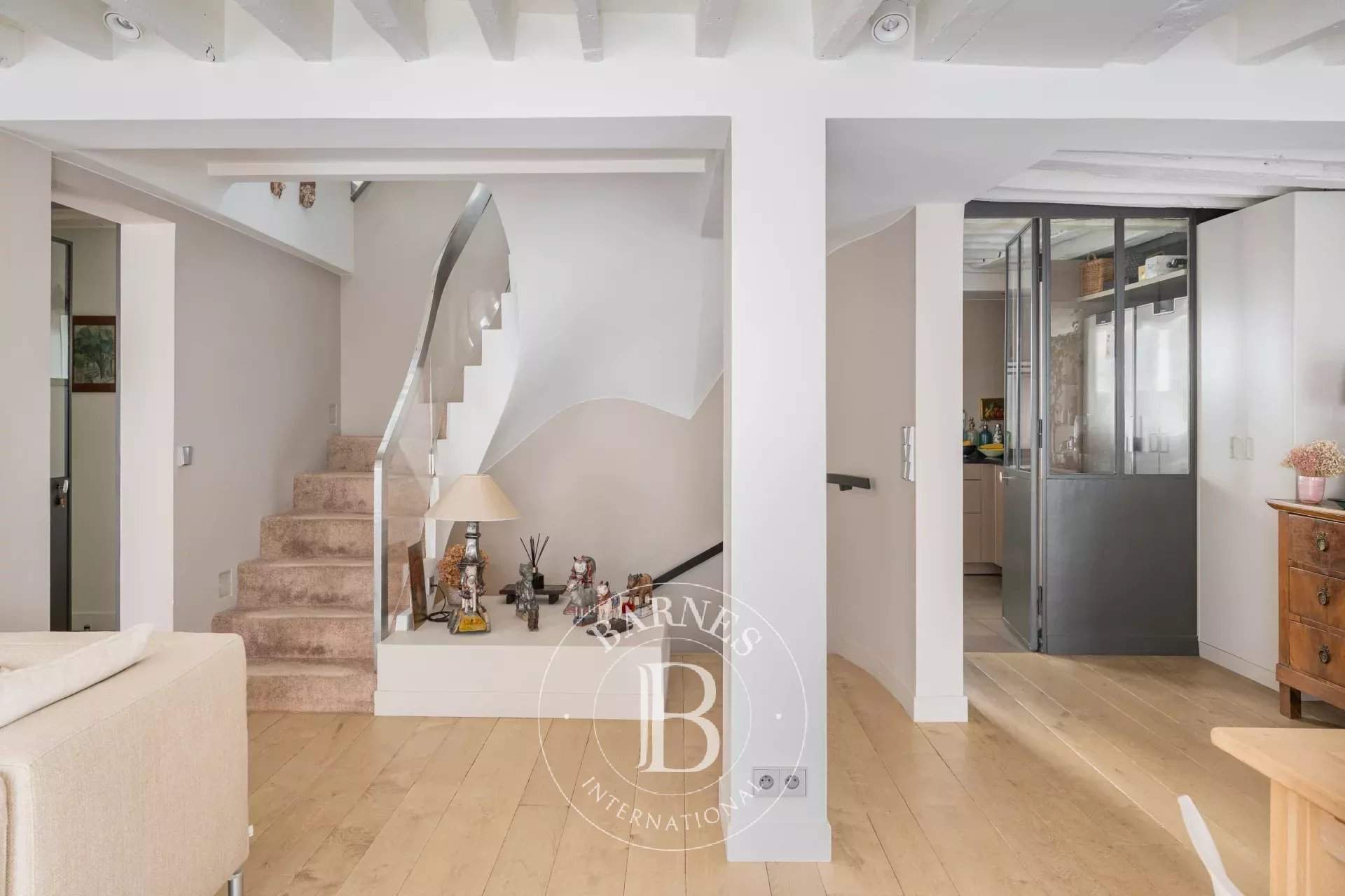 Paris  - Apartment 4 Bedrooms - picture 8