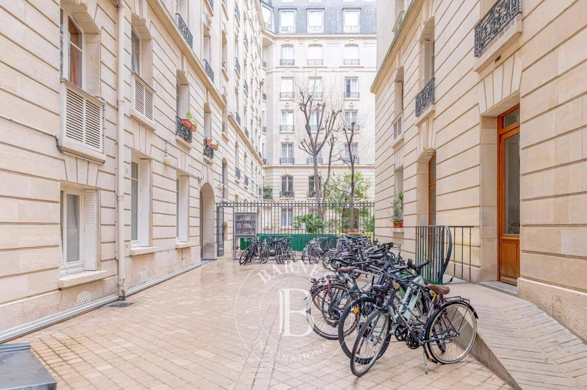 Paris  - Apartment 3 Bedrooms - picture 17