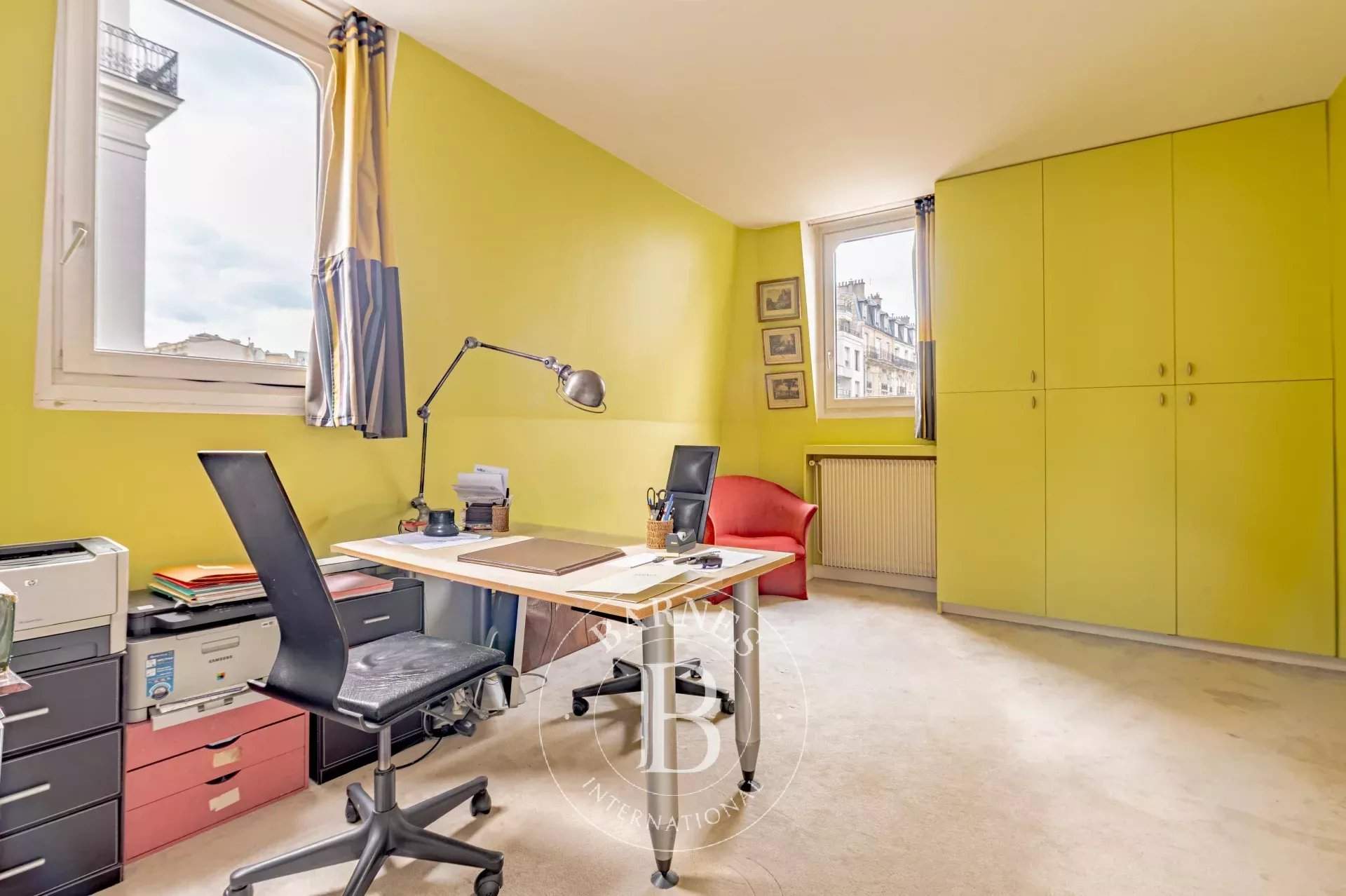 Paris  - House 5 Bedrooms - picture 15