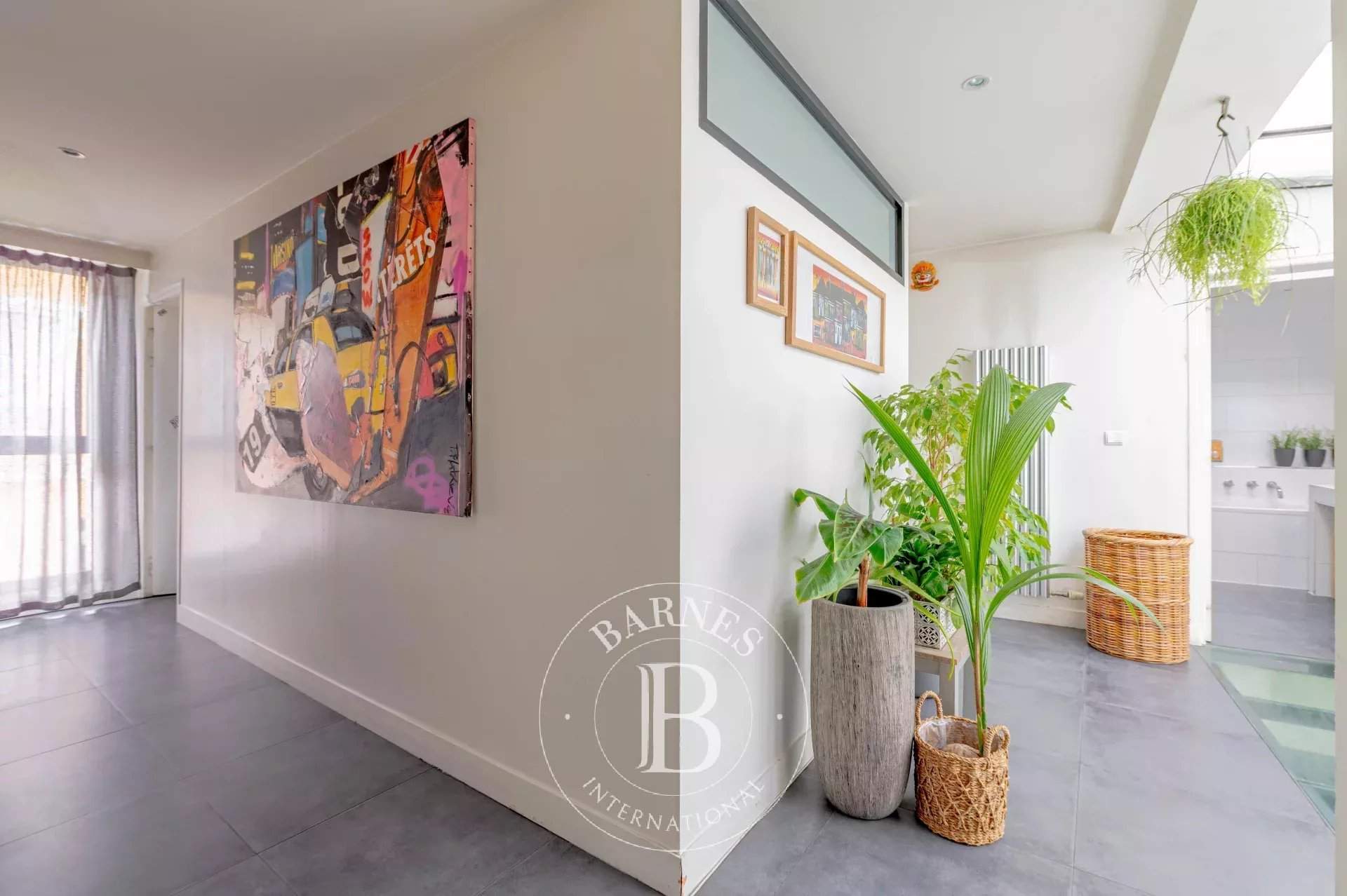 Paris  - House 3 Bedrooms - picture 7