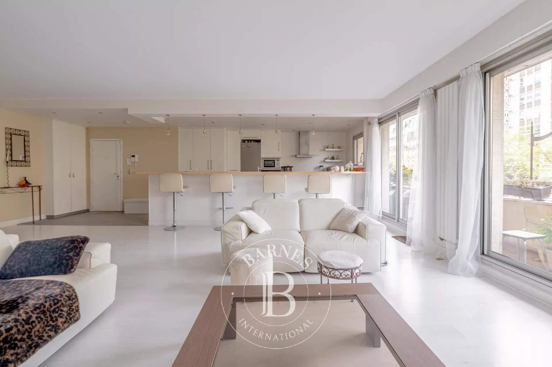 Paris  - Appartement 6 Pi&egrave;ces 4 Chambres - picture 4