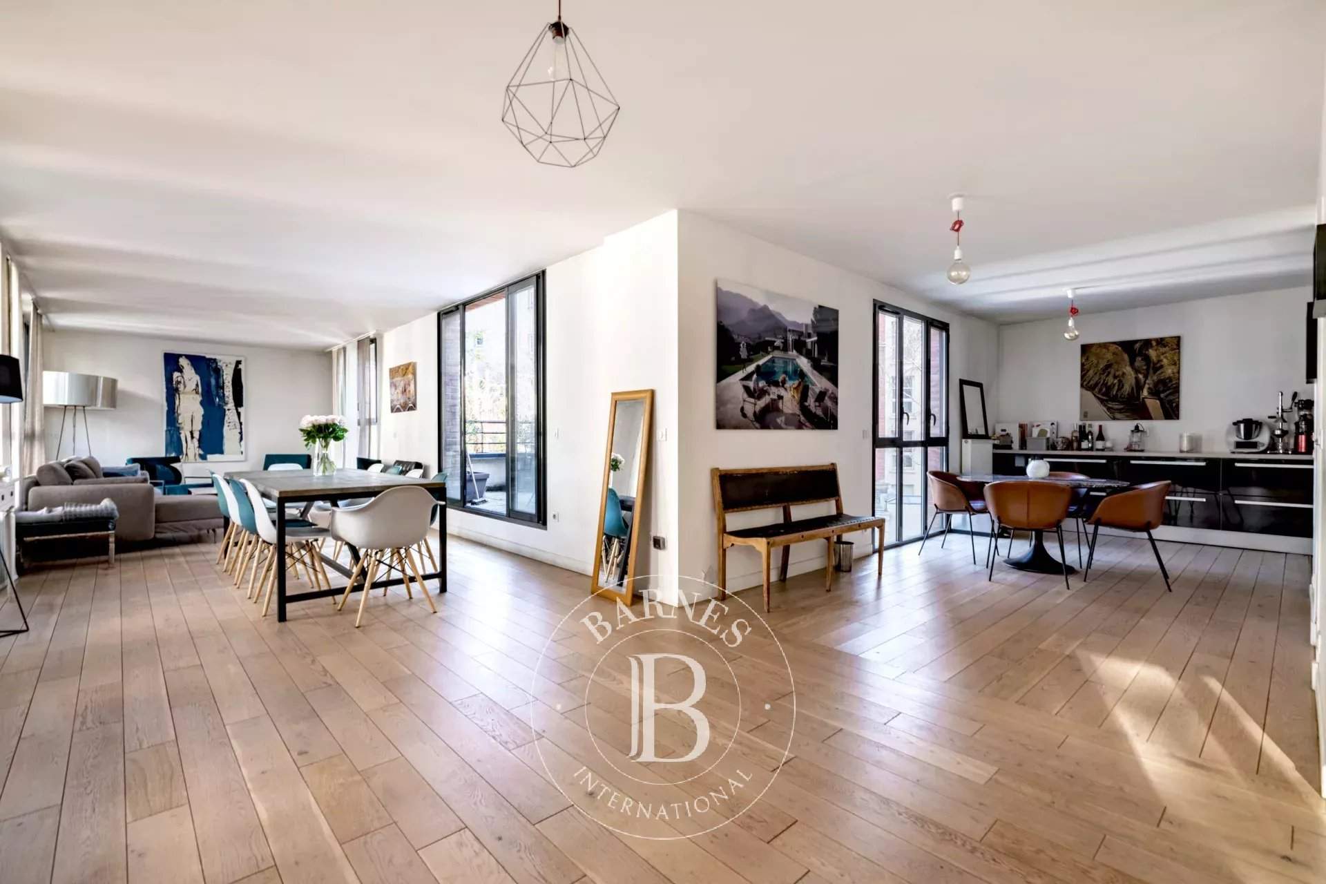 Paris  - Apartment 3 Bedrooms - picture 2