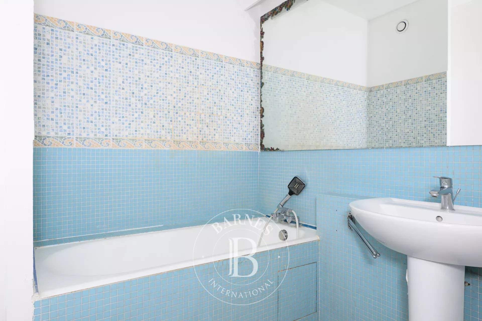 Paris  - Apartment 2 Bedrooms - picture 8