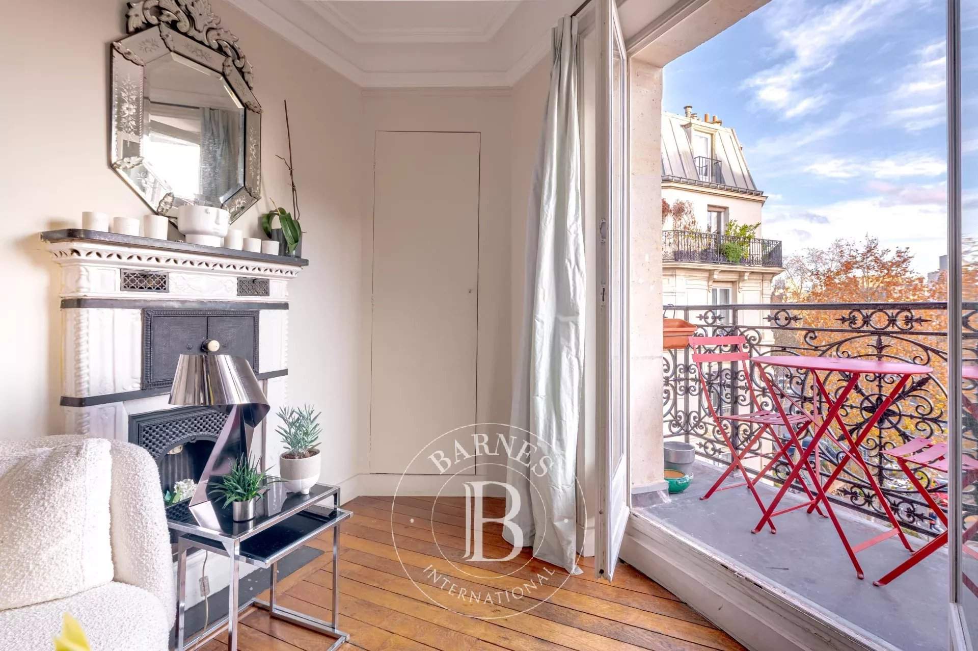 Paris  - Apartment 3 Bedrooms - picture 2