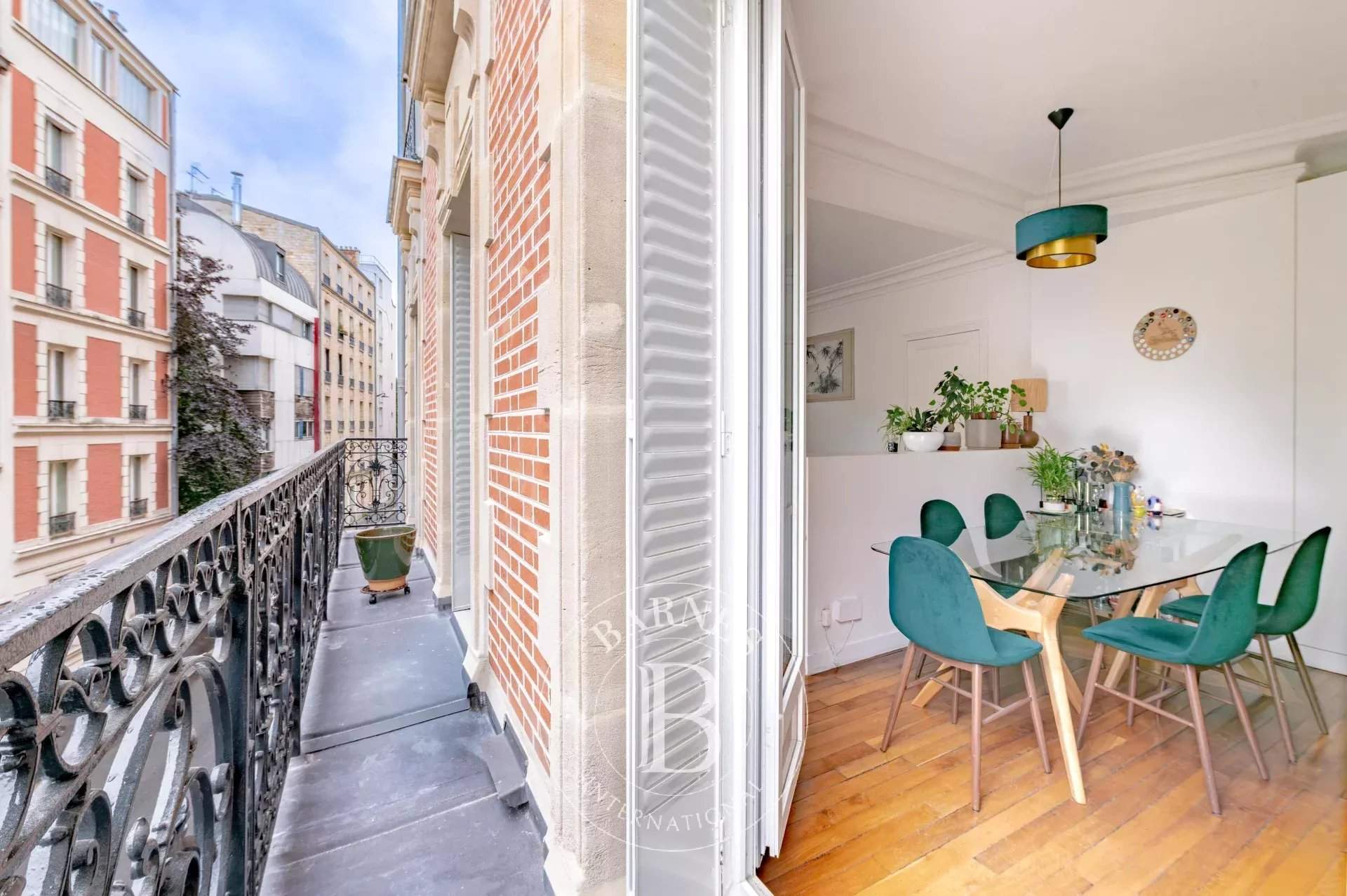 Paris  - Apartment 3 Bedrooms - picture 1
