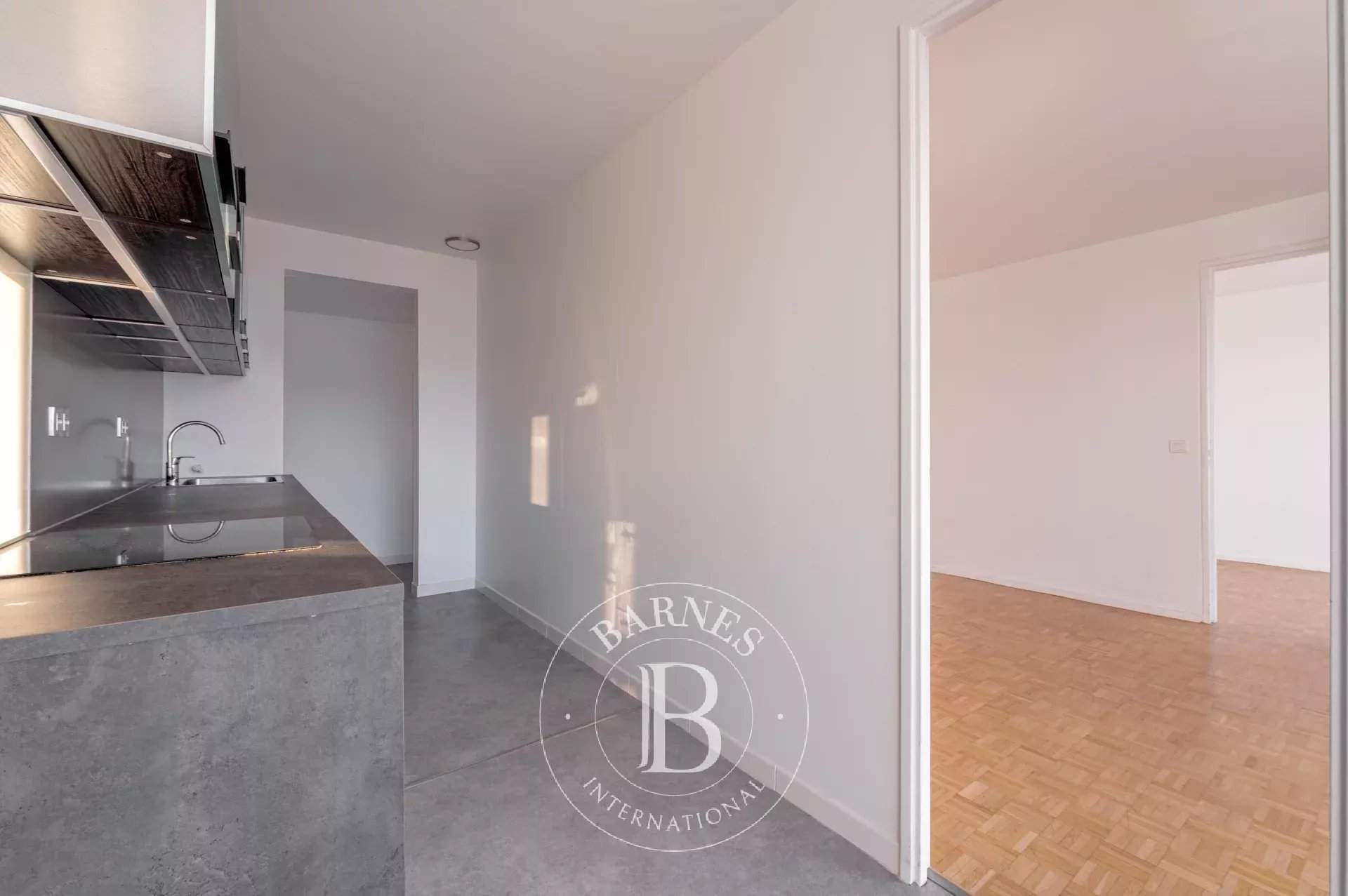 Paris  - Apartment 2 Bedrooms - picture 5