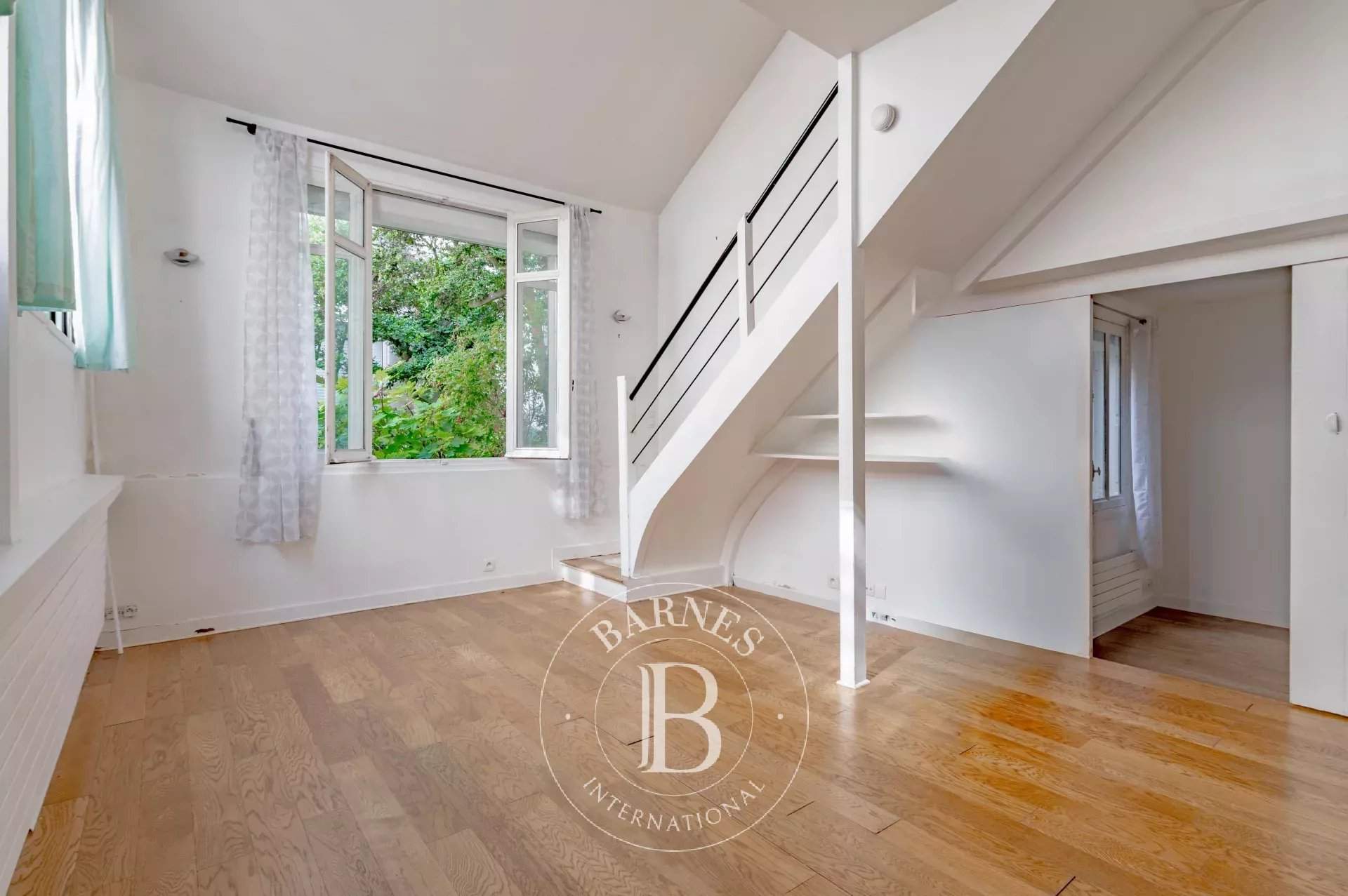 Paris  - Apartment 1 Bedroom - picture 1