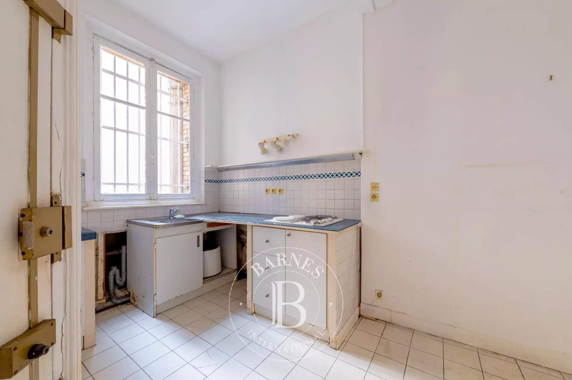 Paris  - Apartment 4 Bedrooms - picture 8