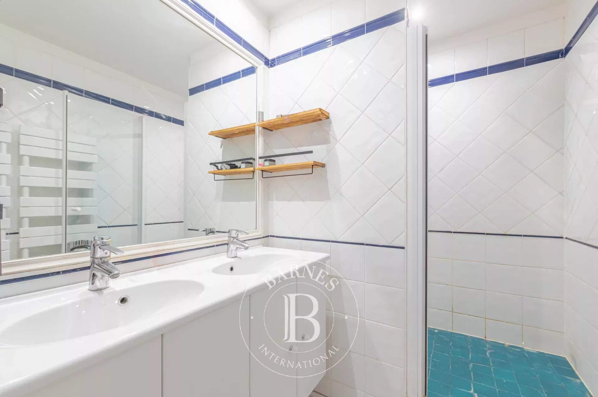 Paris  - Apartment 3 Bedrooms - picture 9