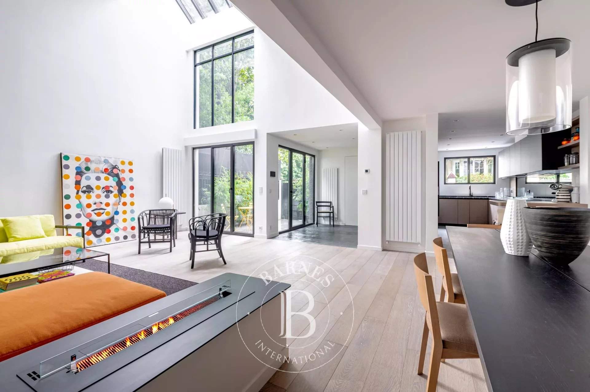 Paris  - House 4 Bedrooms - picture 5