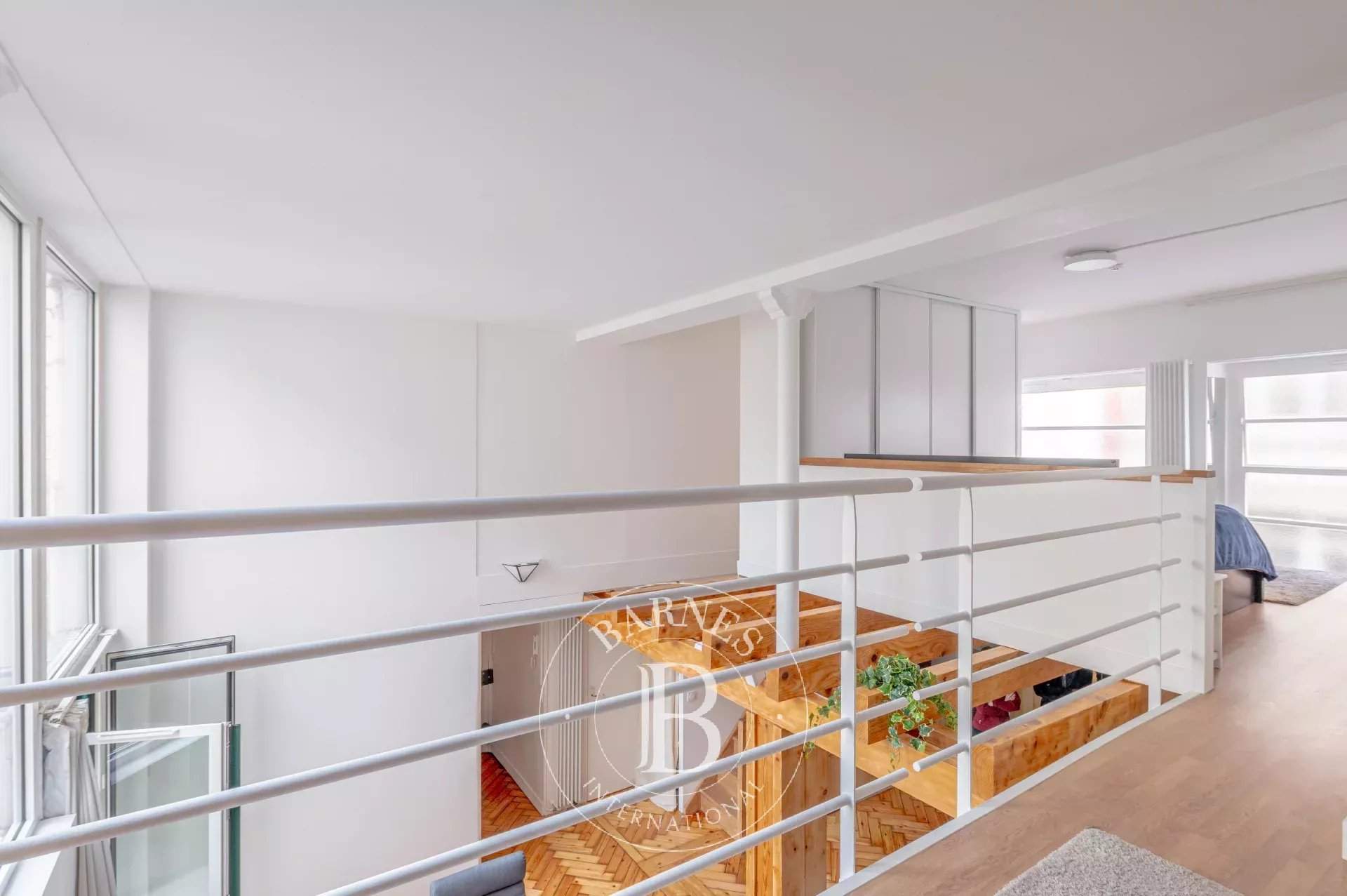 Paris  - Appartement 5 Pi&egrave;ces 2 Chambres - picture 9