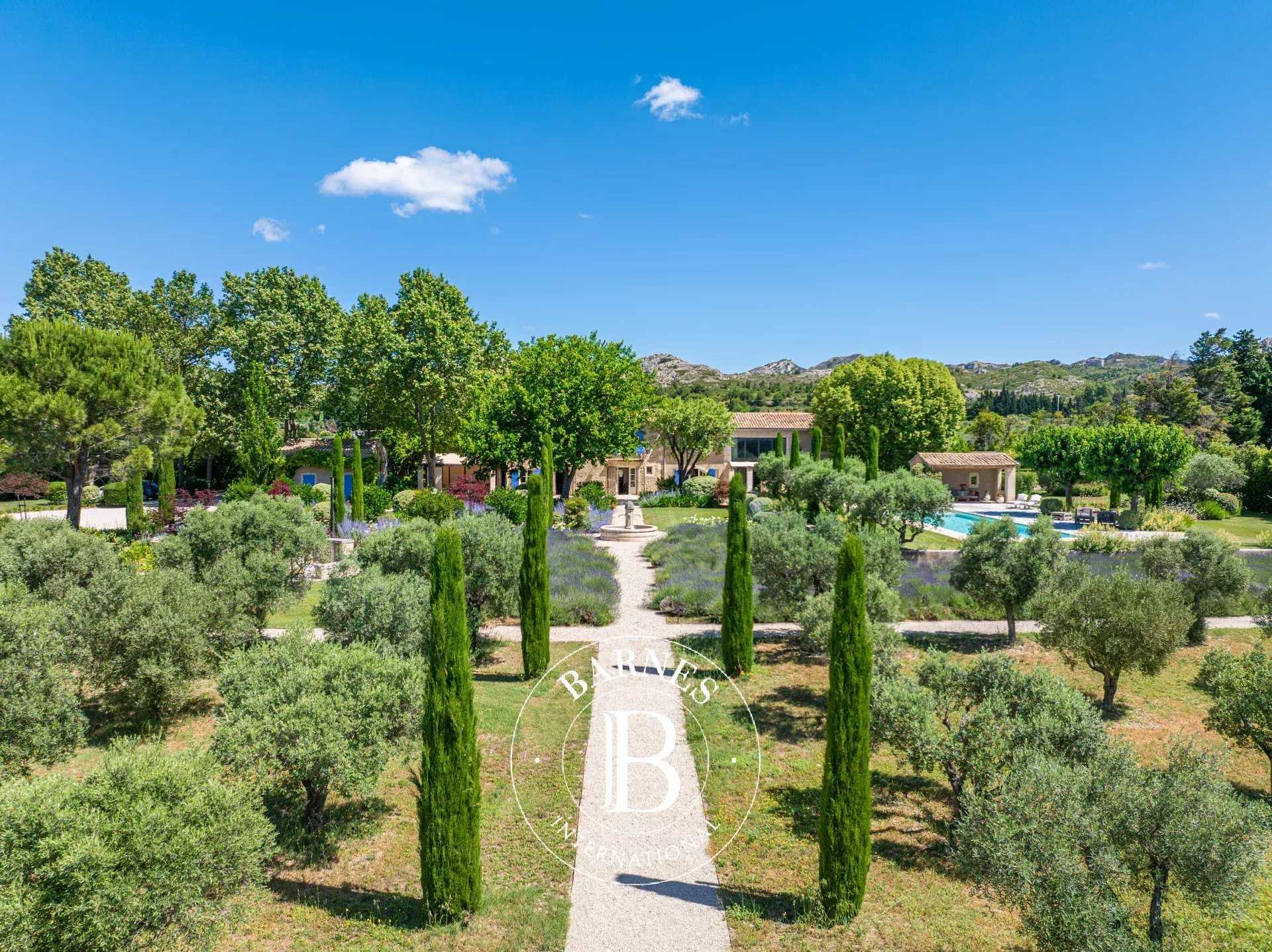 Maussane-les-Alpilles  - Maison 7 Pi&egrave;ces 4 Chambres