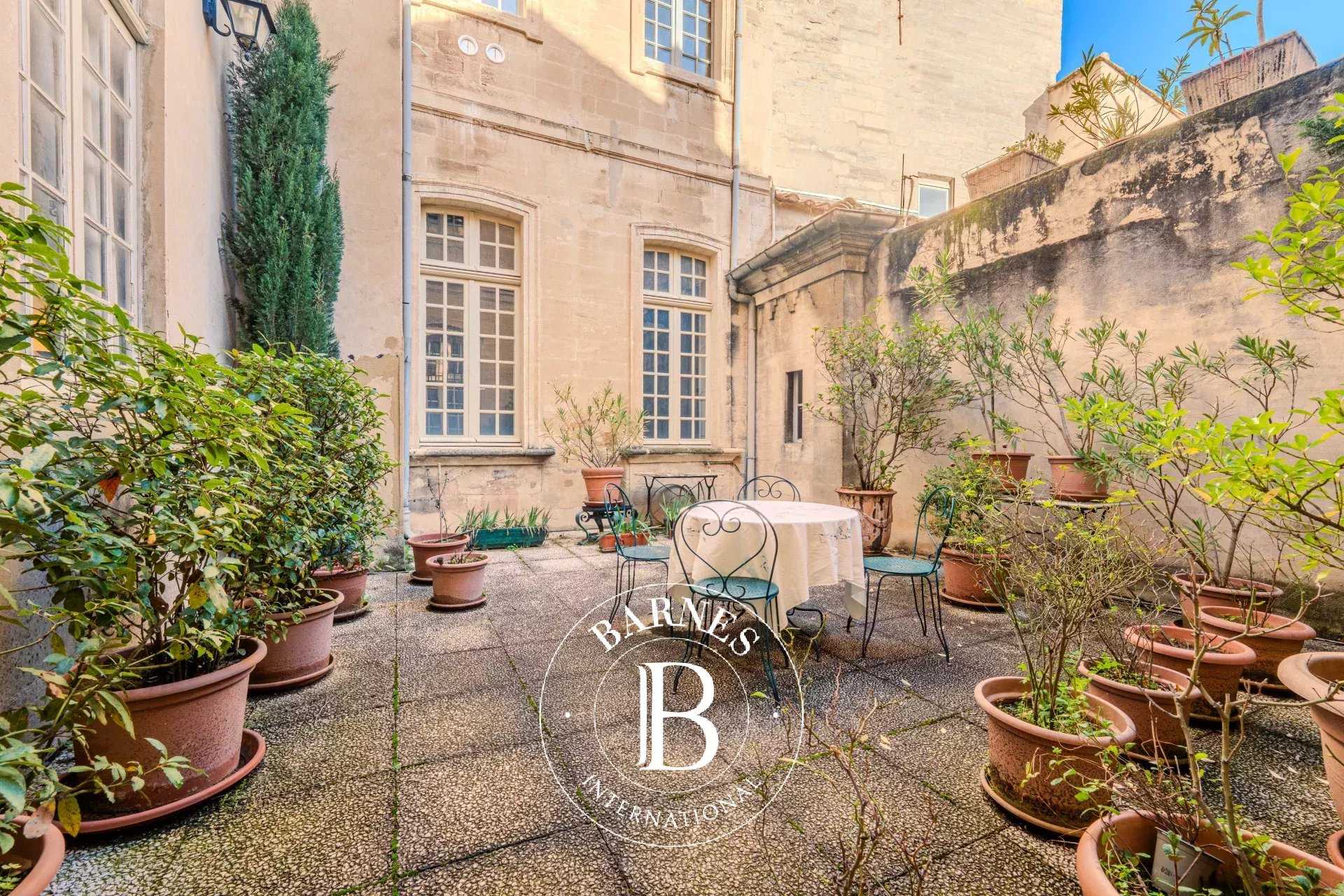 Avignon  - Appartement 10 Pi&egrave;ces 4 Chambres