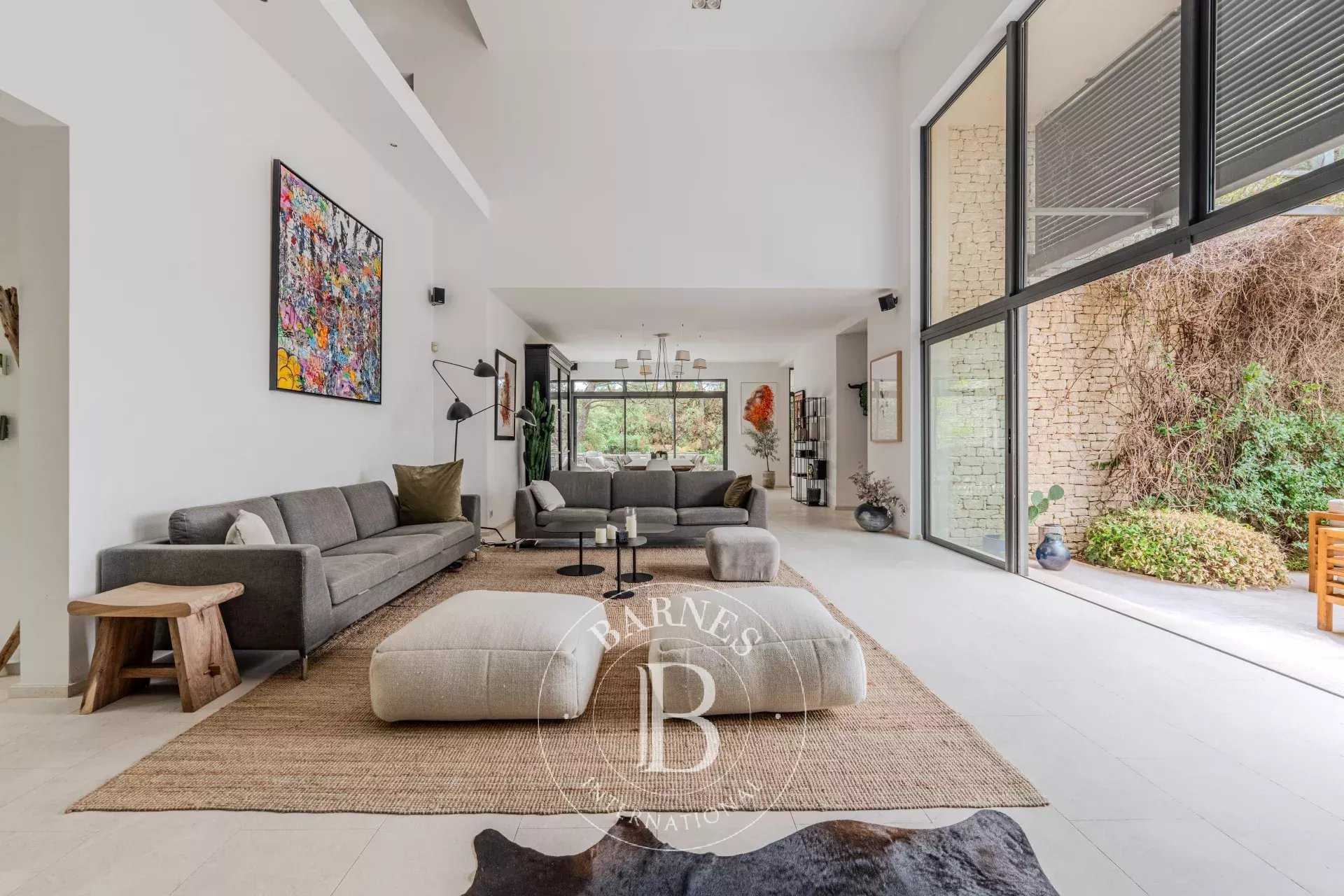 Gordes  - Villa 5 Bedrooms