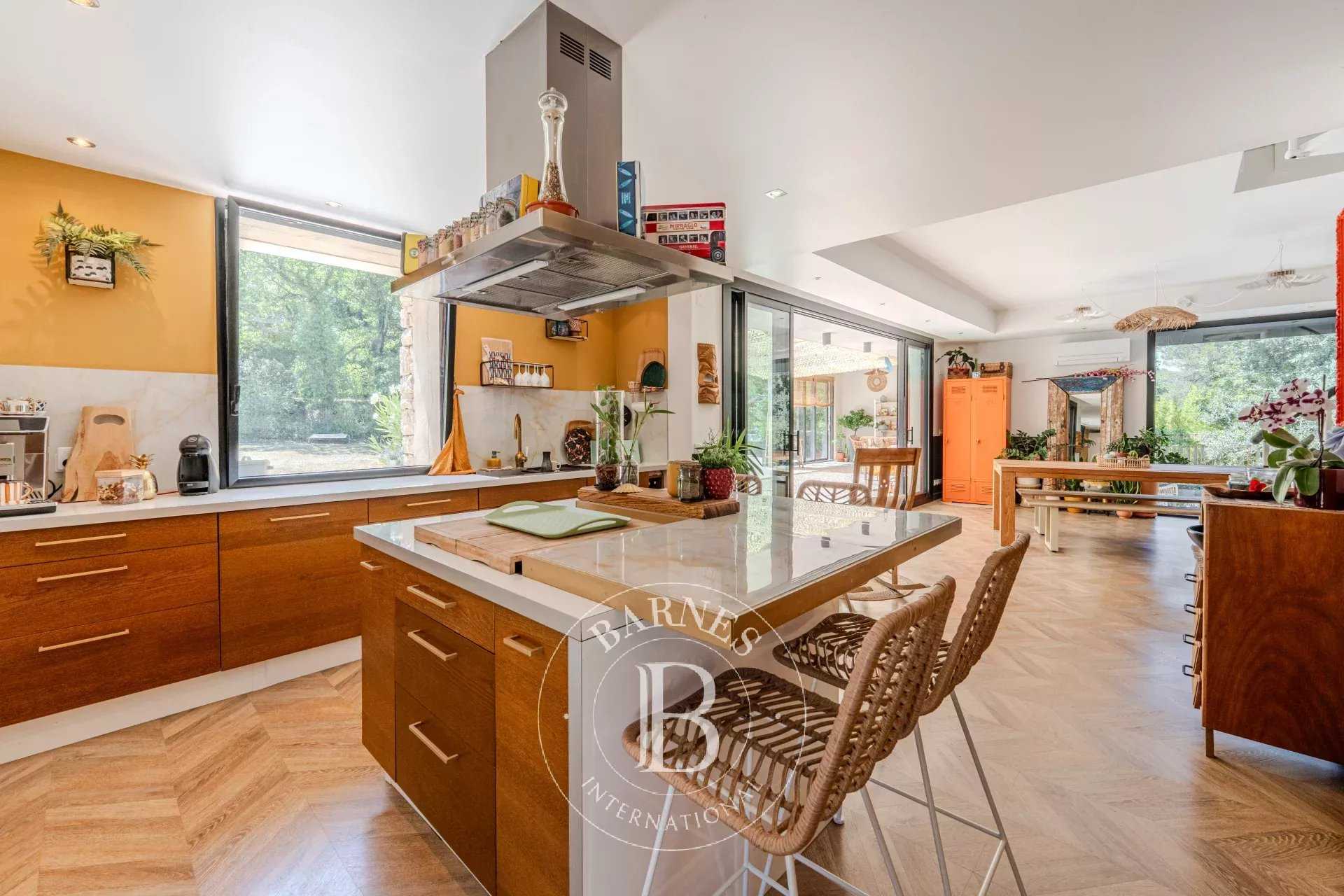Ménerbes  - House 3 Bedrooms