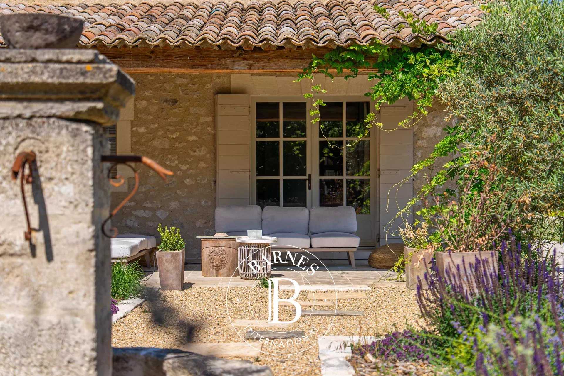 Saint-Rémy-de-Provence  - Maison 5 Pi&egrave;ces 4 Chambres