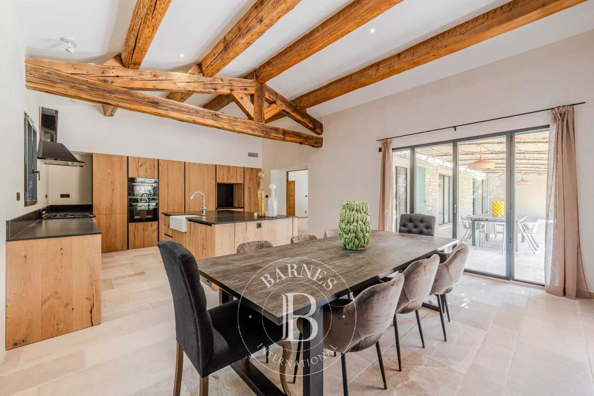 Saint-Rémy-de-Provence  - House 6 Bedrooms