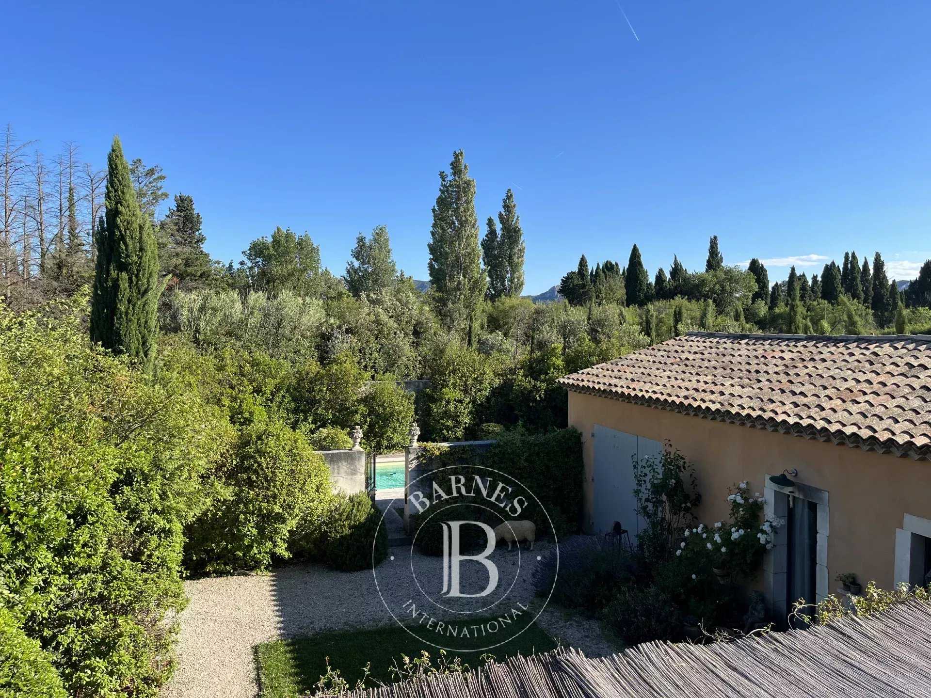 Eygalières  - House 4 Bedrooms