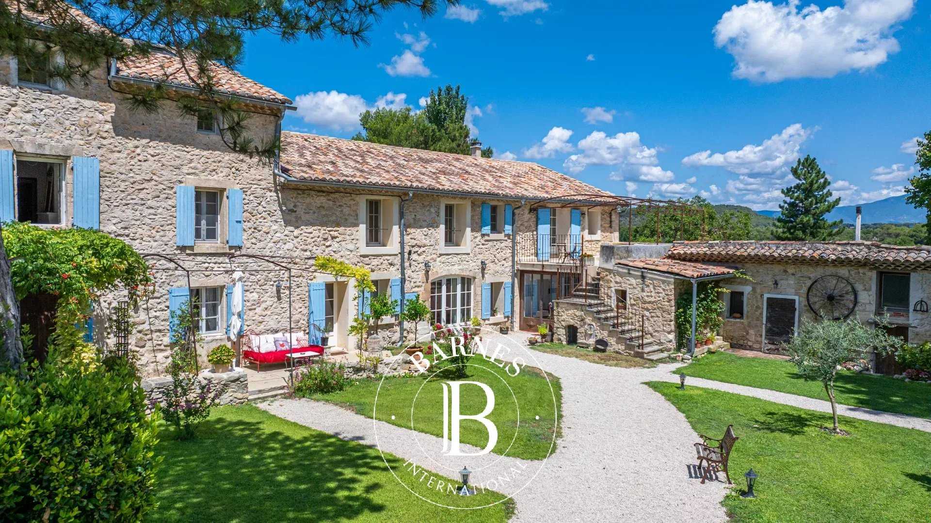 Pernes-les-Fontaines  - Mas 14 Pi&egrave;ces 8 Chambres