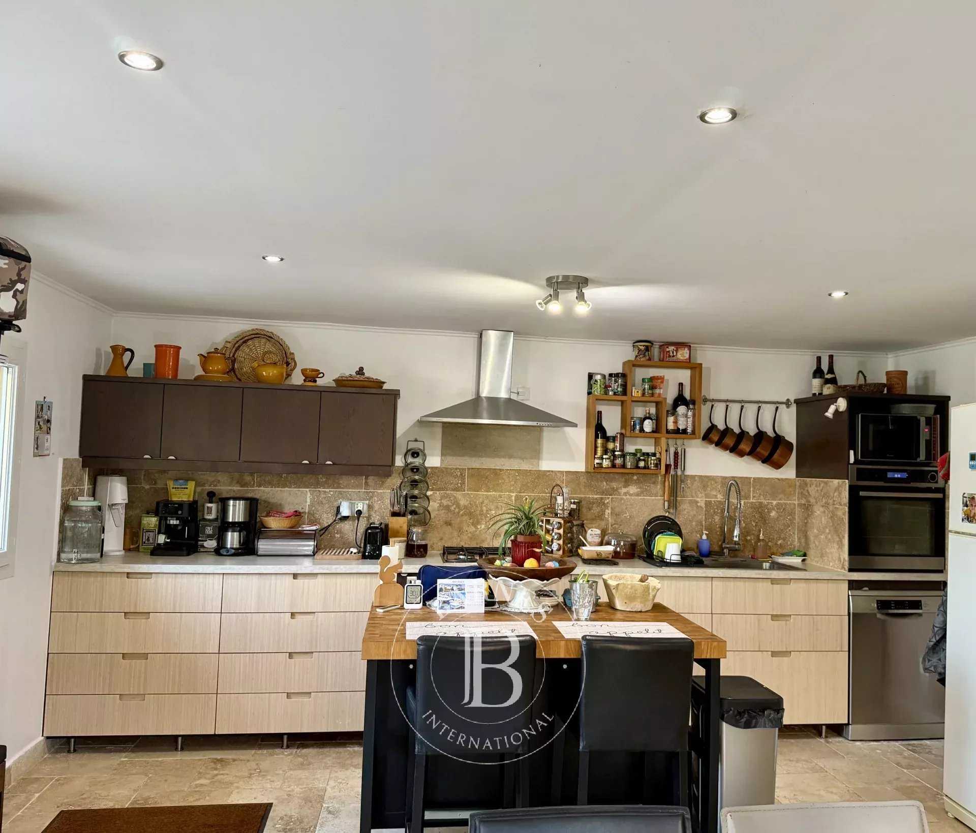 Saignon  - House 4 Bedrooms