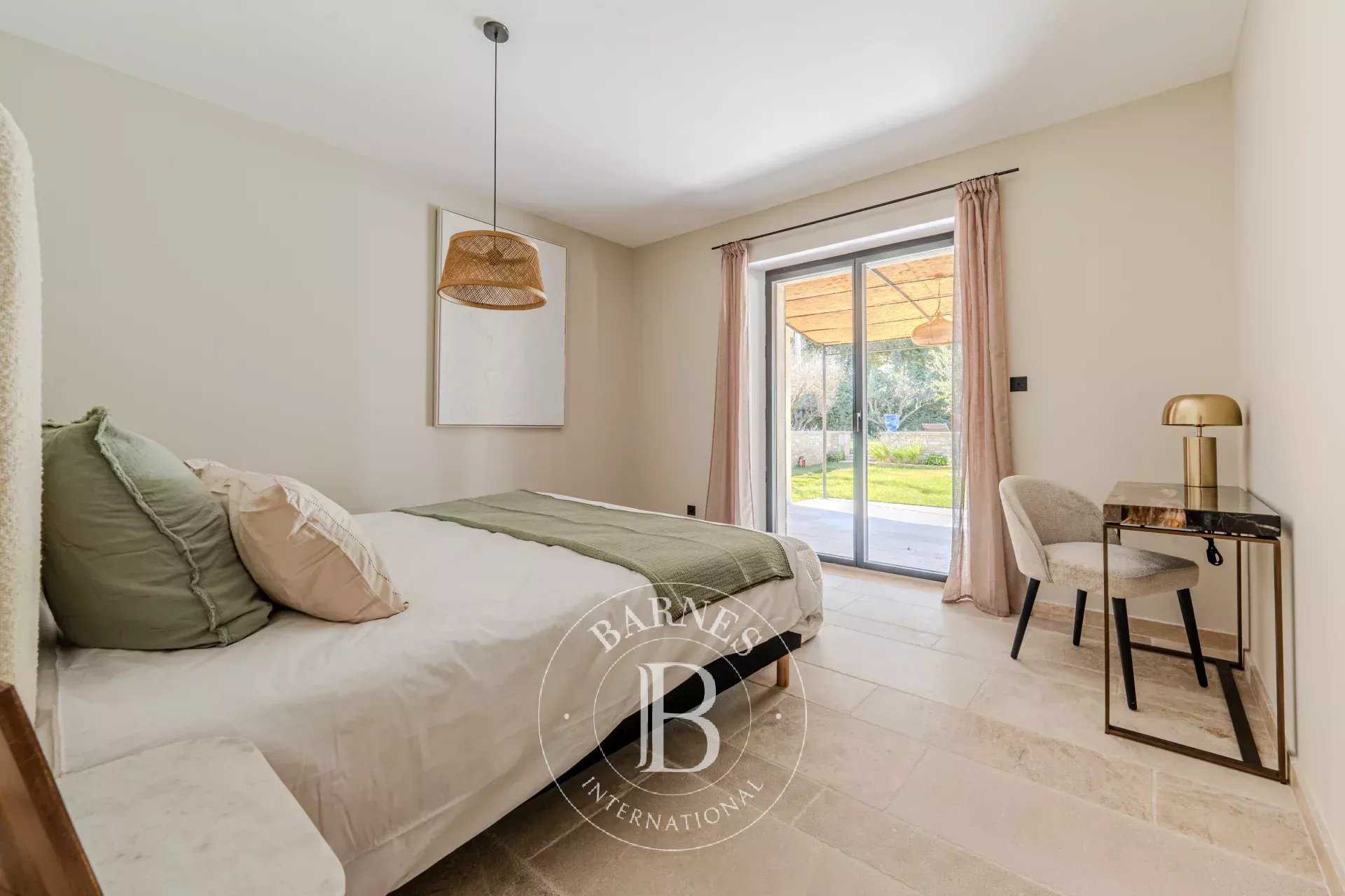 Saint-Rémy-de-Provence  - House 6 Bedrooms