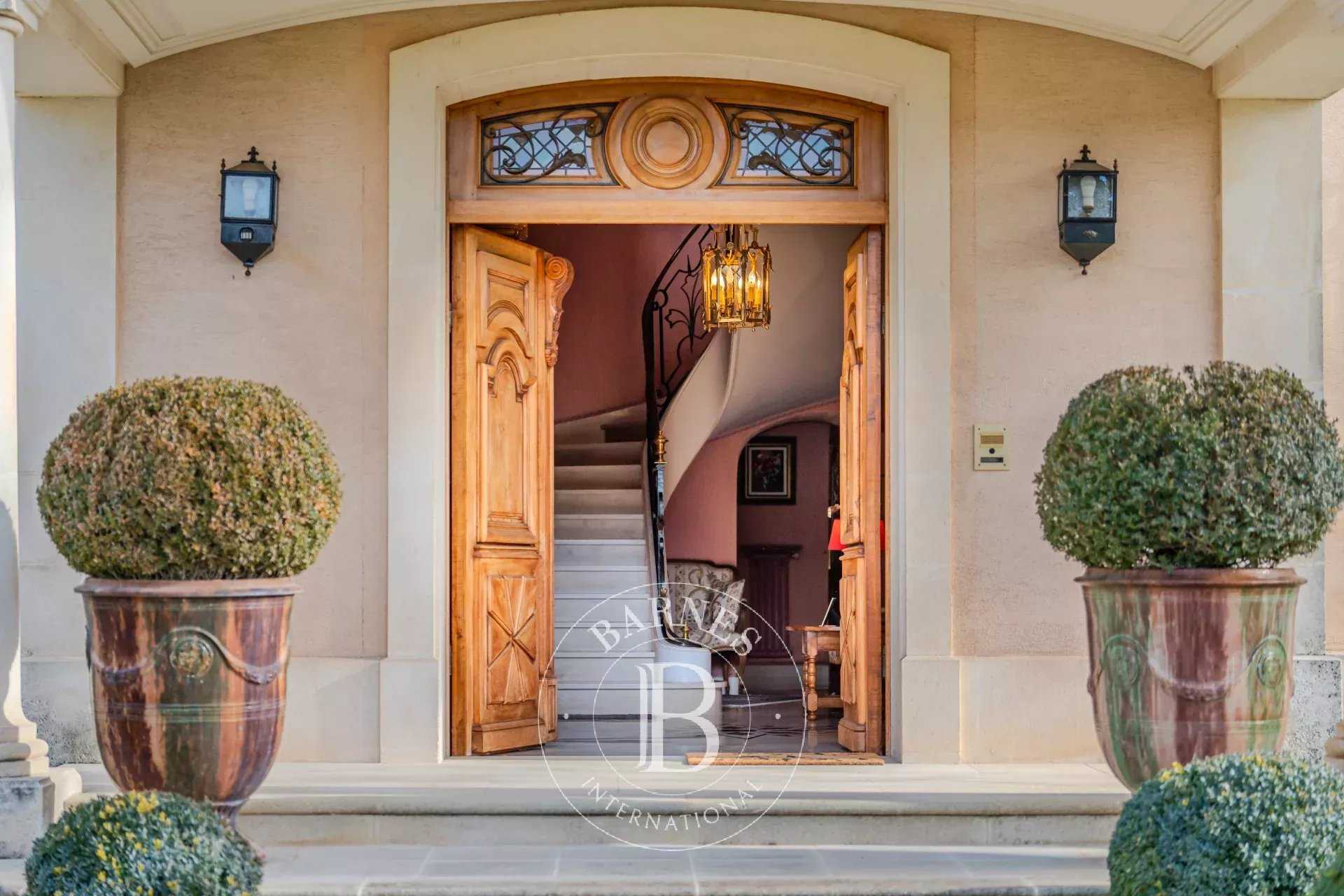 Pernes-les-Fontaines  - House 6 Bedrooms