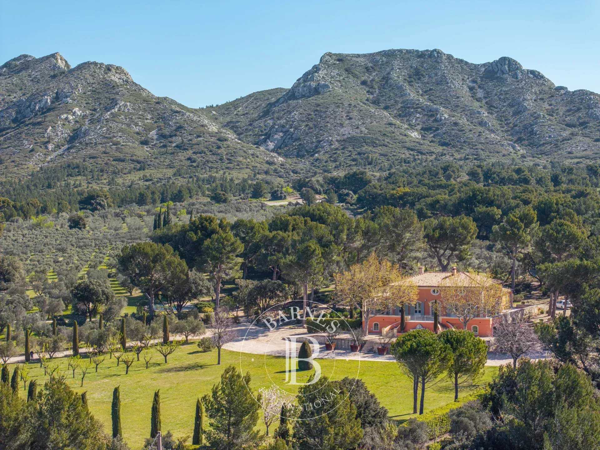 Les Baux-de-Provence  - Maison 11 Pi&egrave;ces 5 Chambres