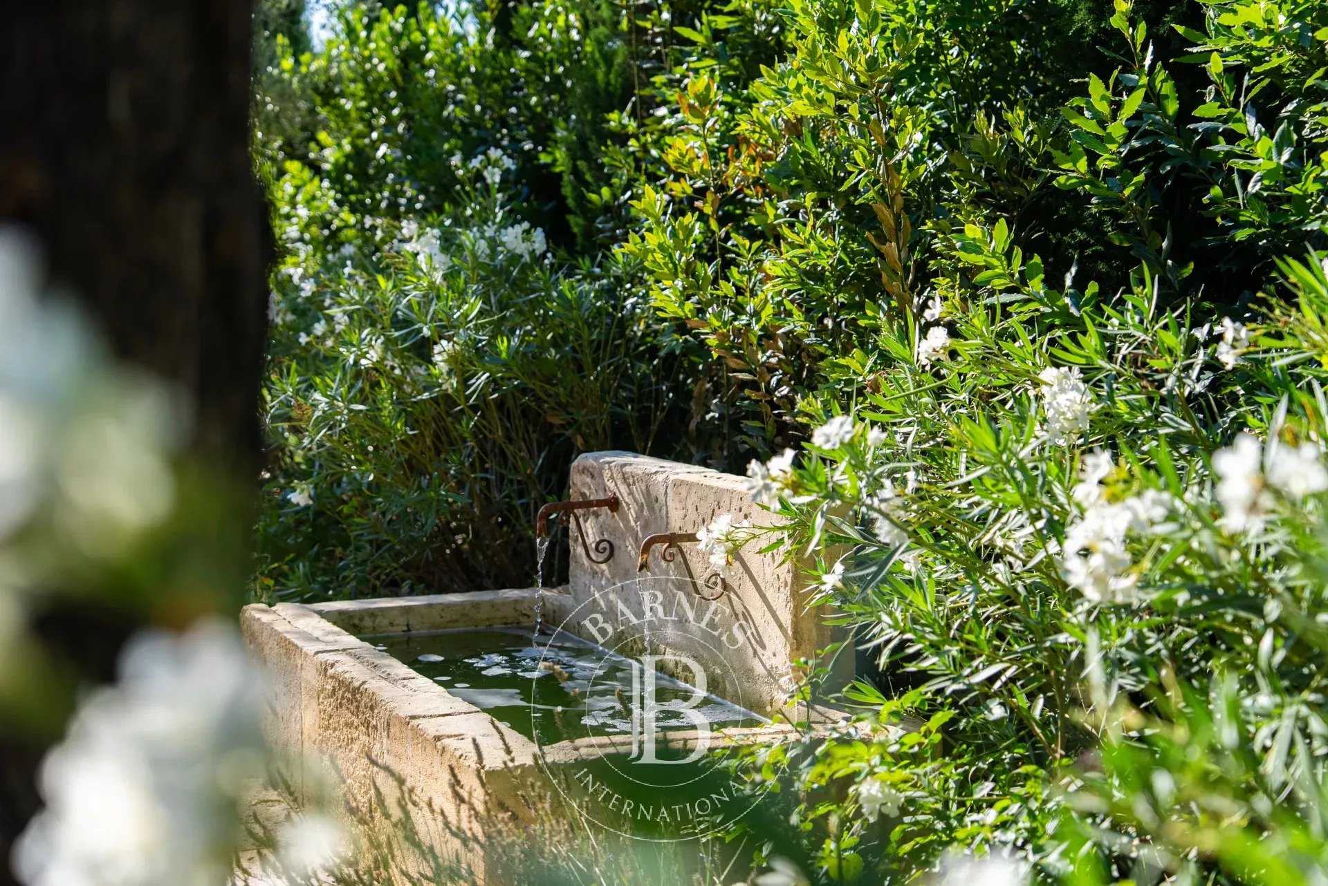 Maussane-les-Alpilles  - Maison 5 Pièces 4 Chambres