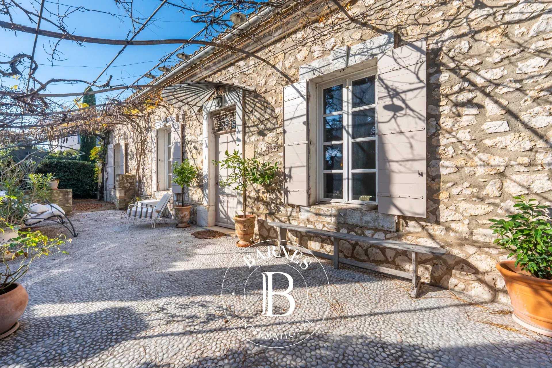 Eygalières  - Maison 4 Pi&egrave;ces 3 Chambres