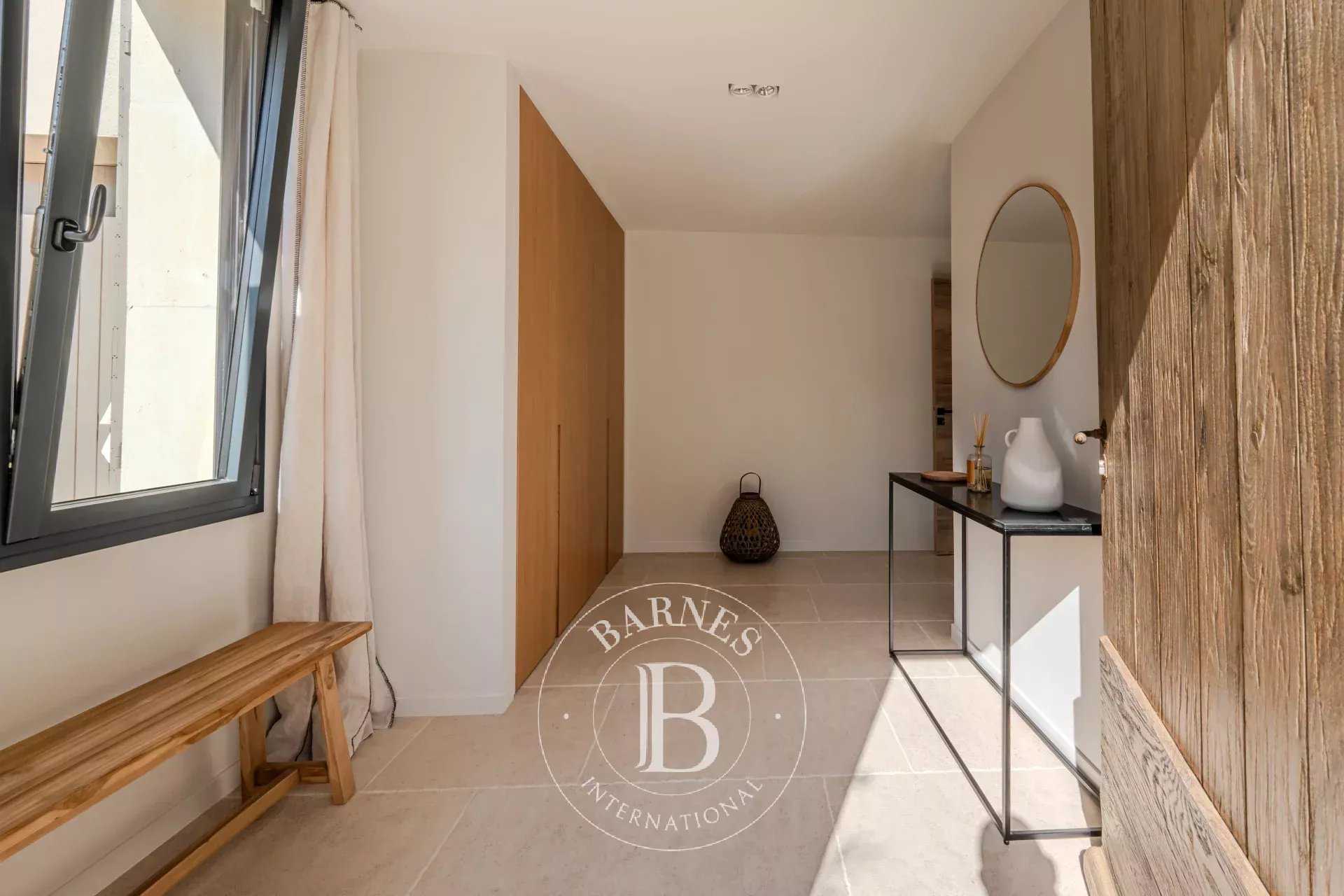 Eygalières  - House 4 Bedrooms