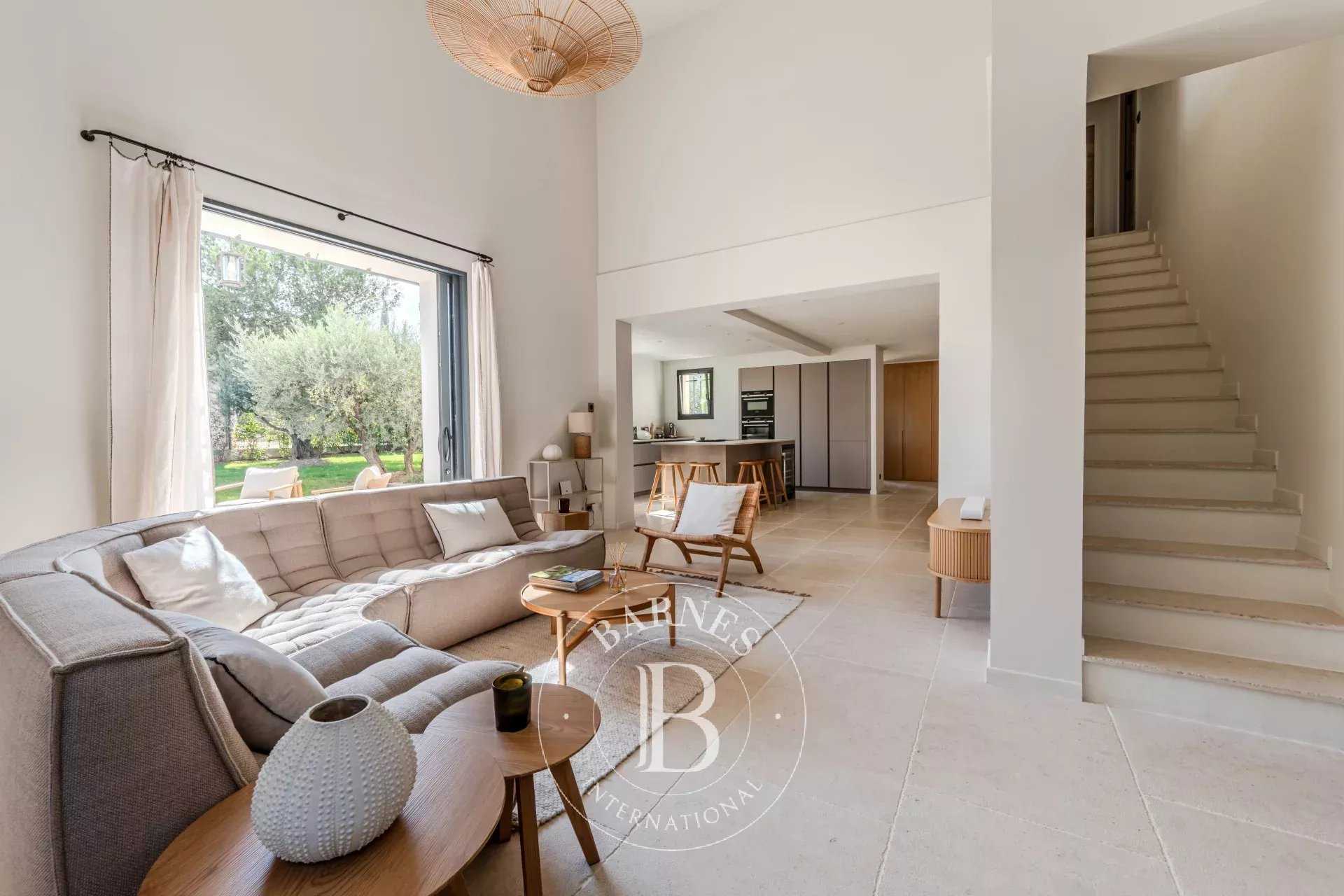 Eygalières  - House 4 Bedrooms
