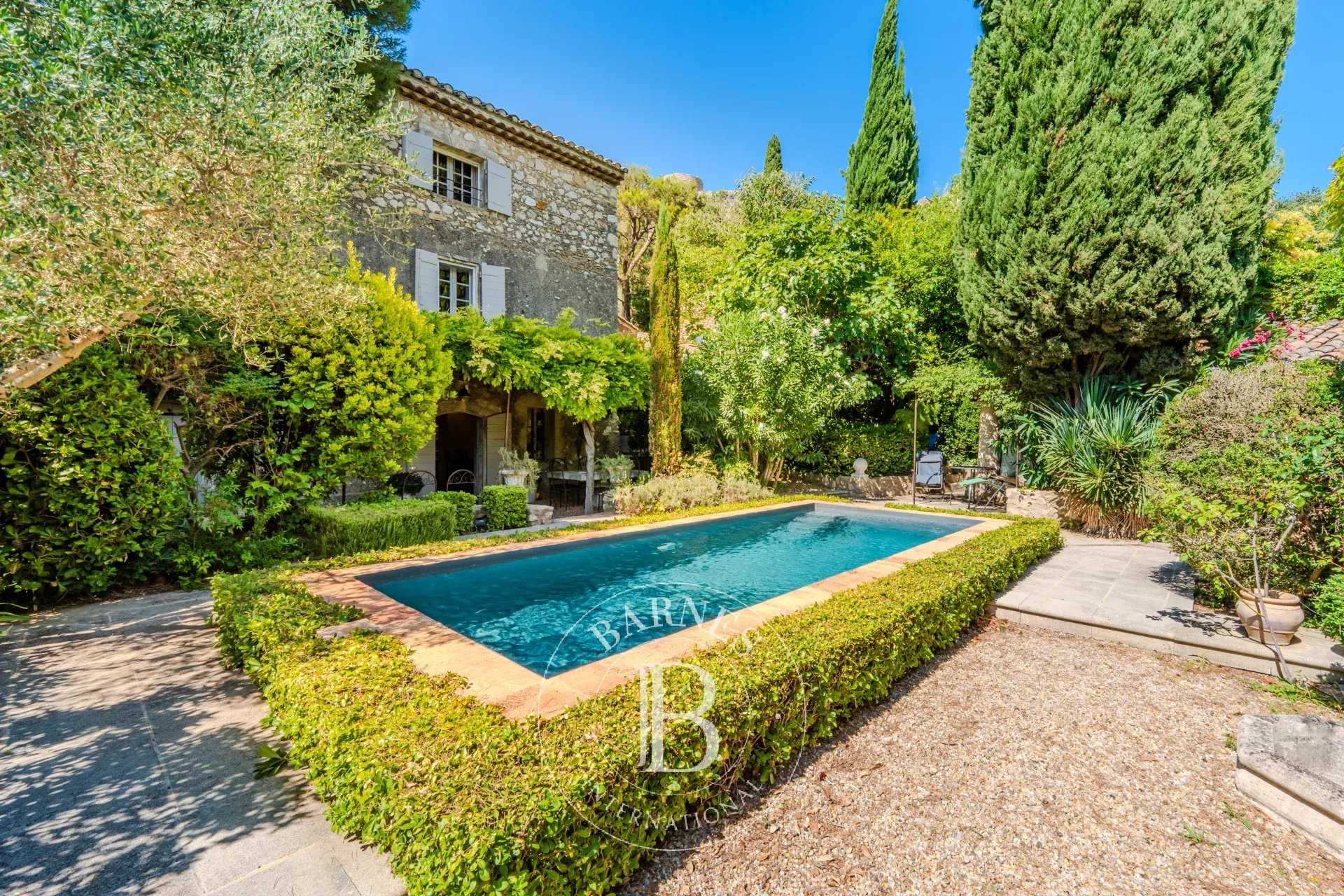 Maison Eygalières  -  ref 86136590 (picture 1)