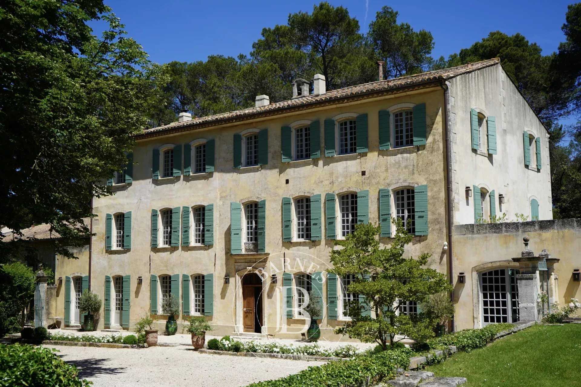 Propriété Saint-Rémy-de-Provence  -  ref 85841851 (picture 1)