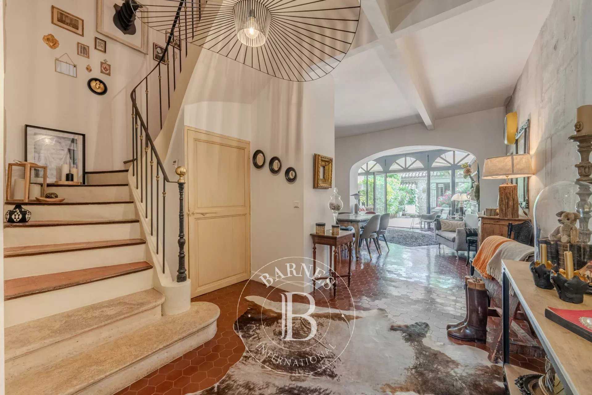 Maison Mouriès  -  ref 84860099 (picture 1)