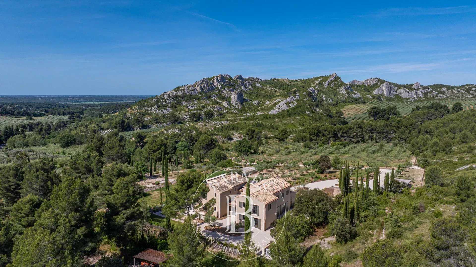 House Maussane-les-Alpilles  -  ref 85797632 (picture 2)
