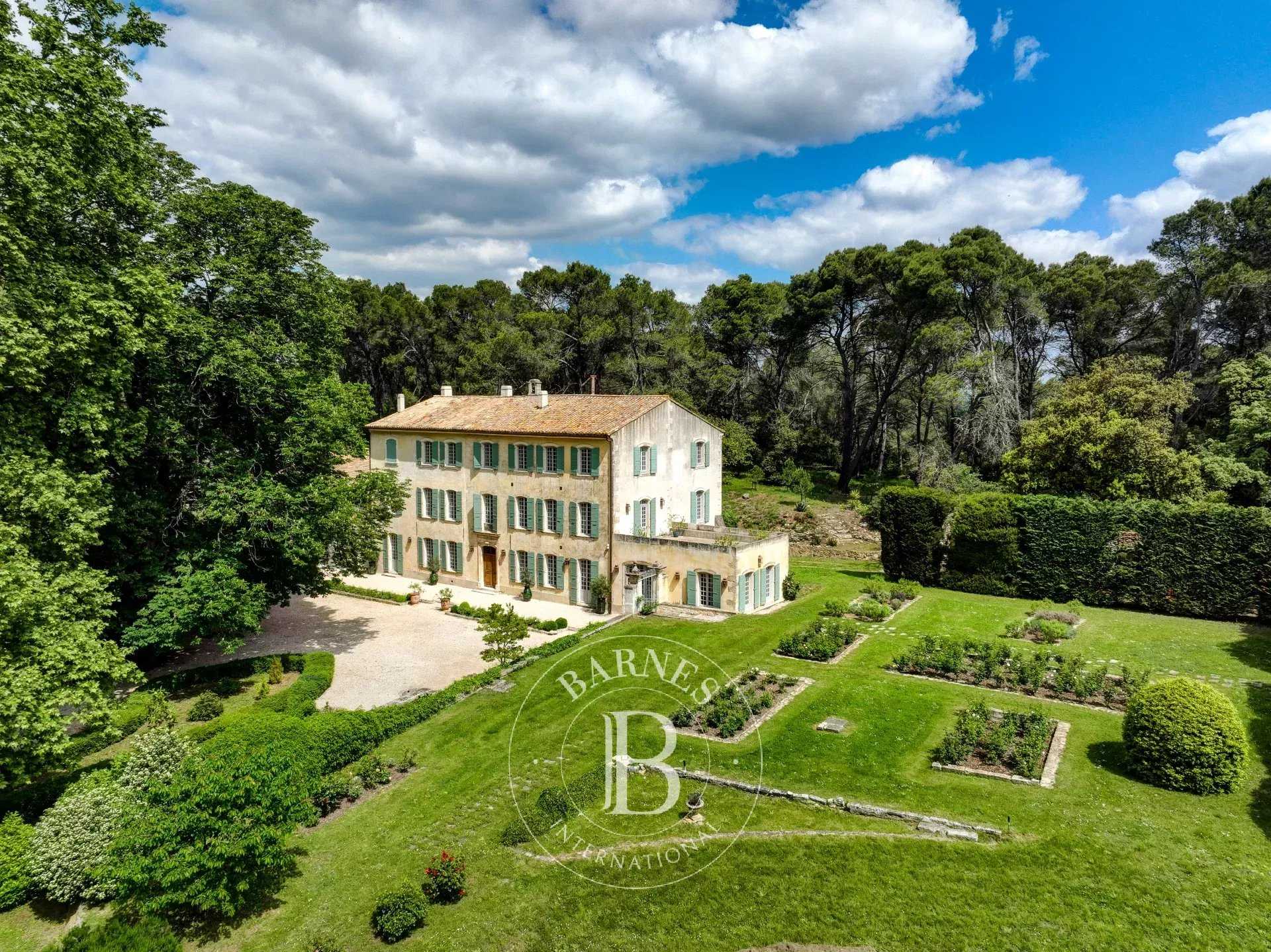Propriété Saint-Rémy-de-Provence  -  ref 85841851 (picture 1)