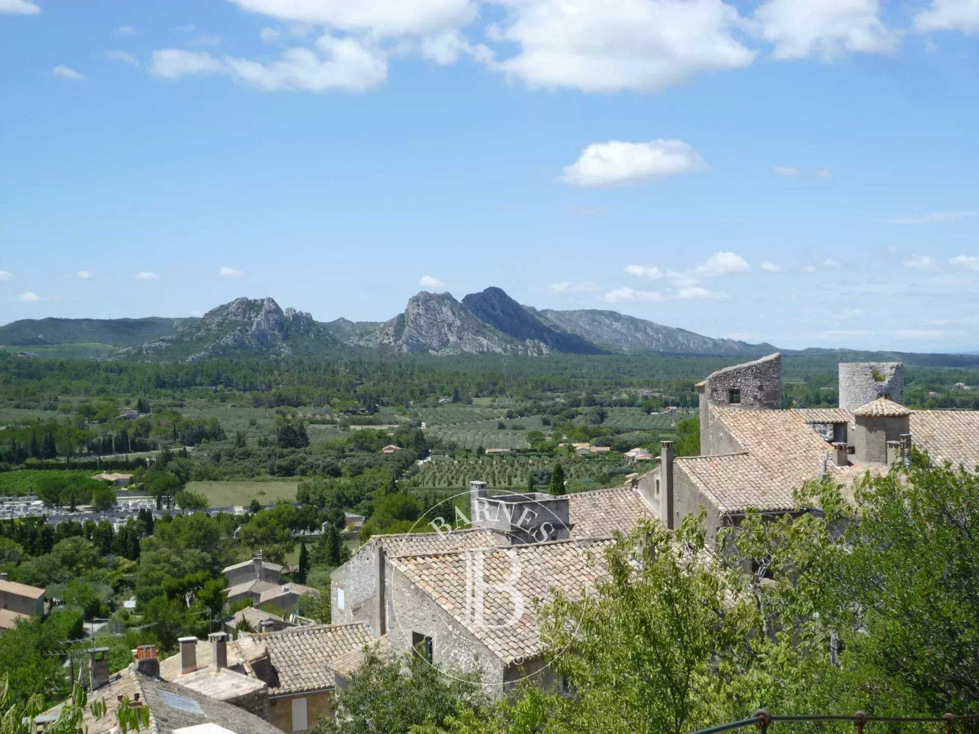 Maison de village Eygalières  -  ref 83206192 (picture 1)